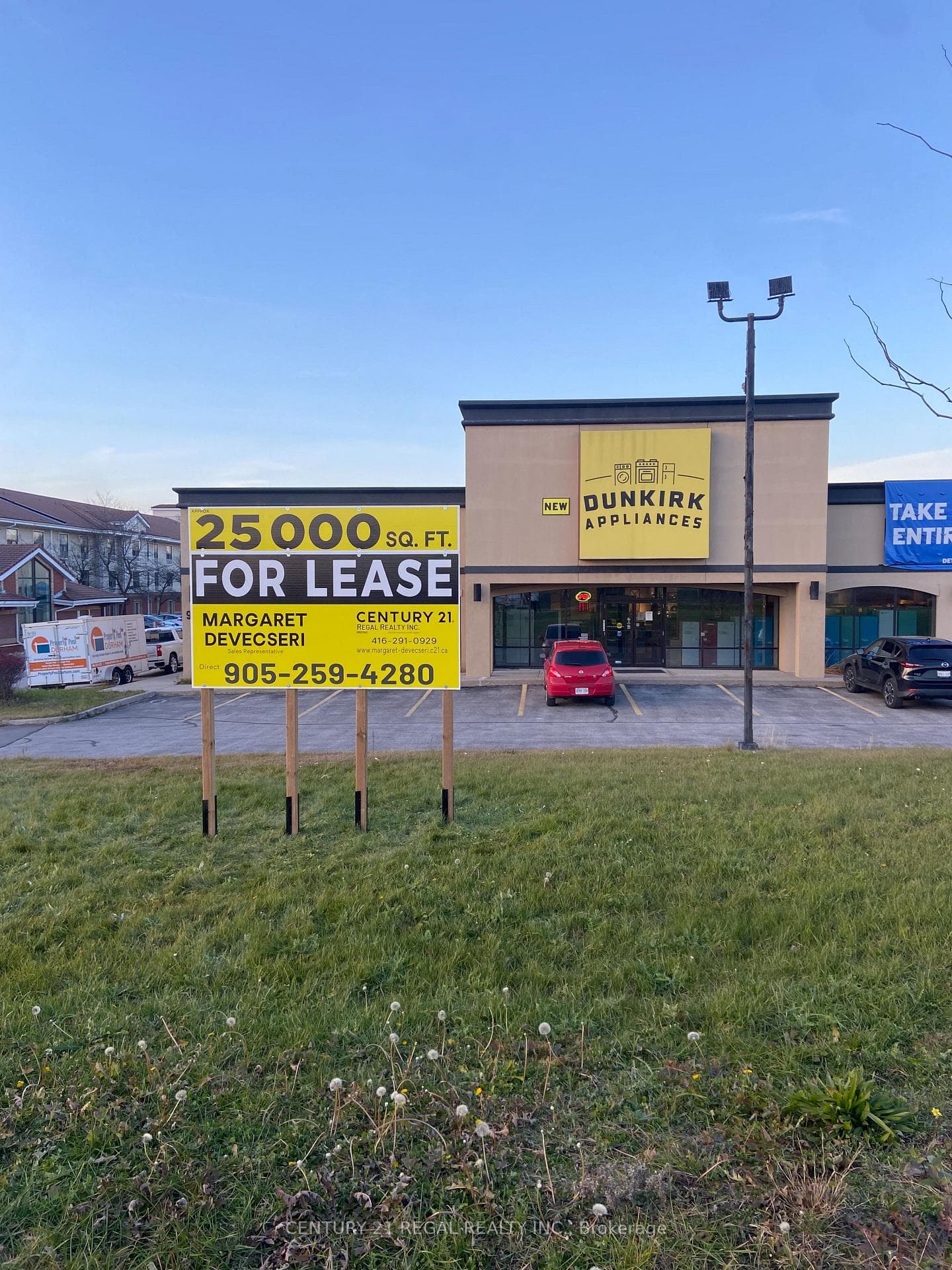 900 Champlain Avenue, Oshawa, ON L1J 7A6 - Photo 1