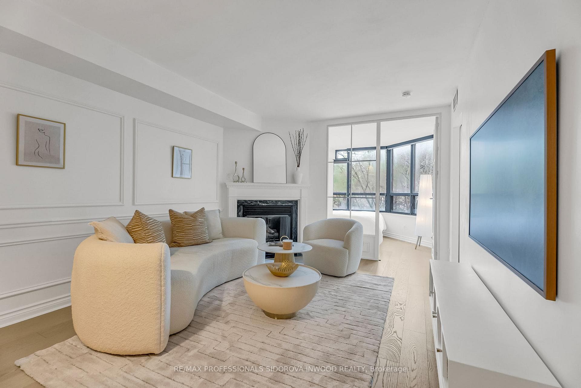 1 Ripley Avenue Unit 302, Toronto W01