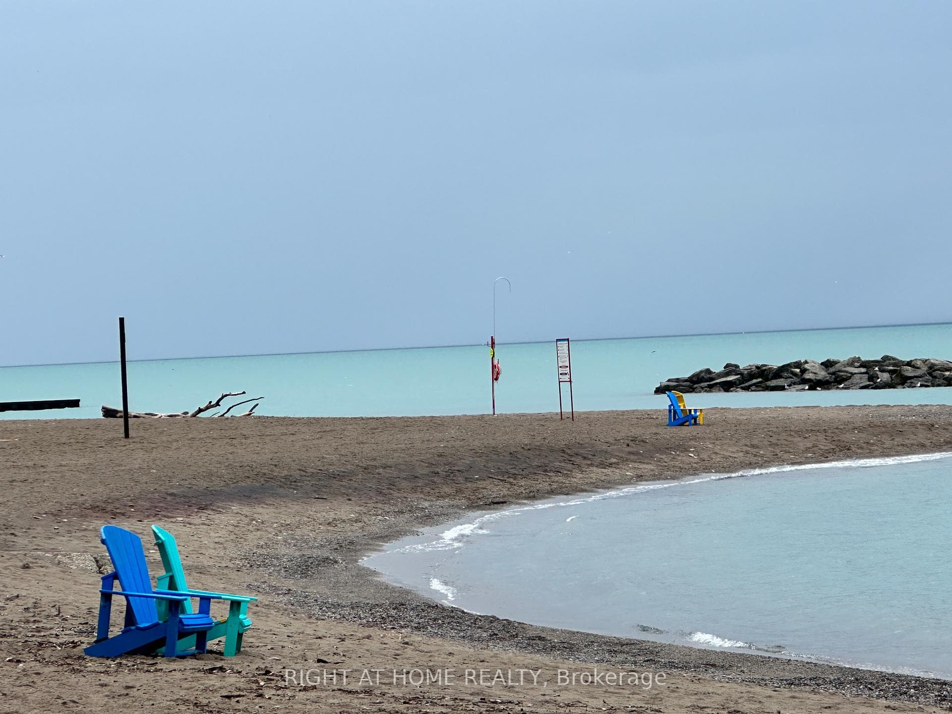 1830 Lake Shore Boulevard Unit Ground, The Beaches / Upper Beaches, ON M4L 6S8 - Photo 1