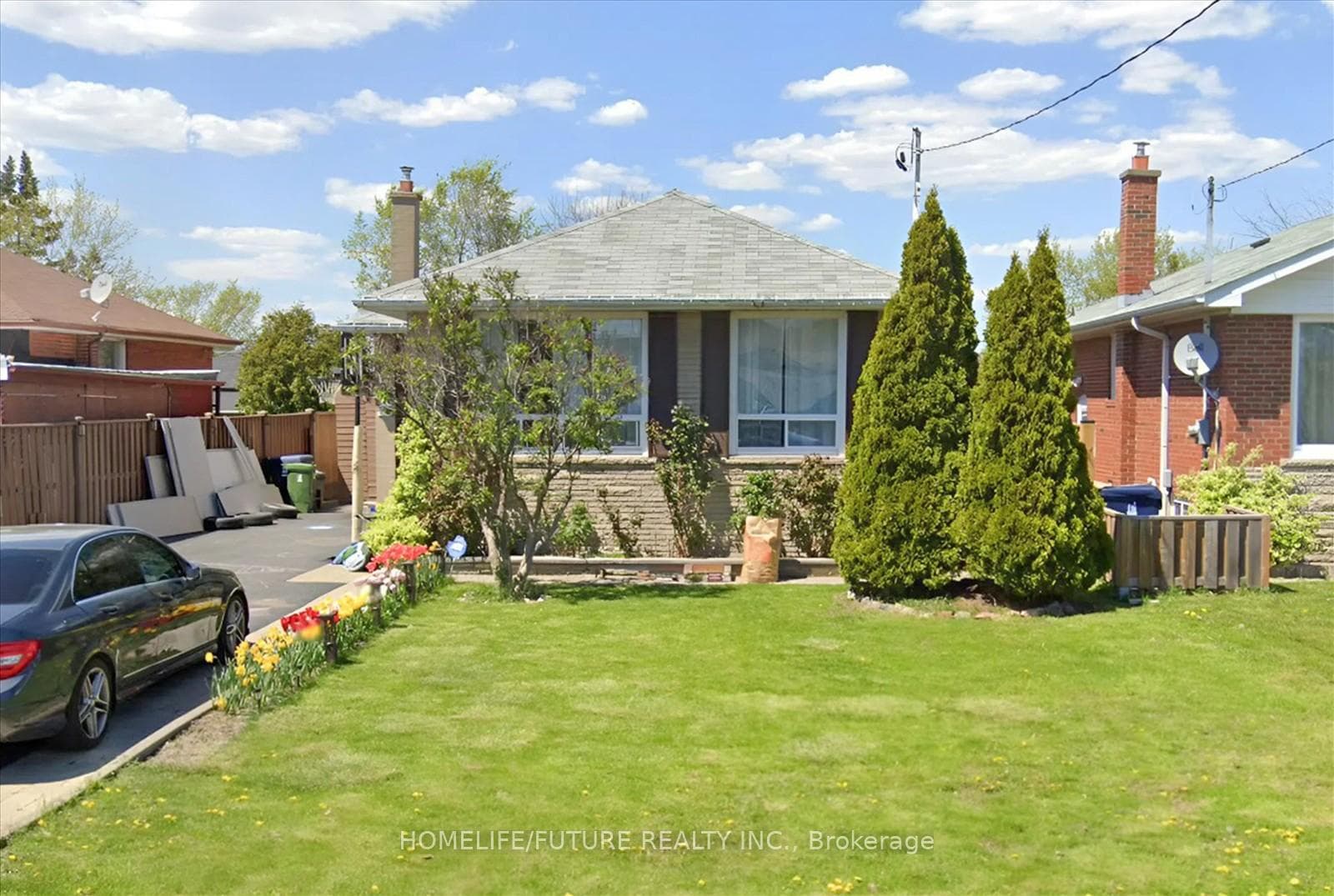 18 Wetherby Drive Unit Main, Scarborough Town Centre, ON M1J 1L6 - Photo 1