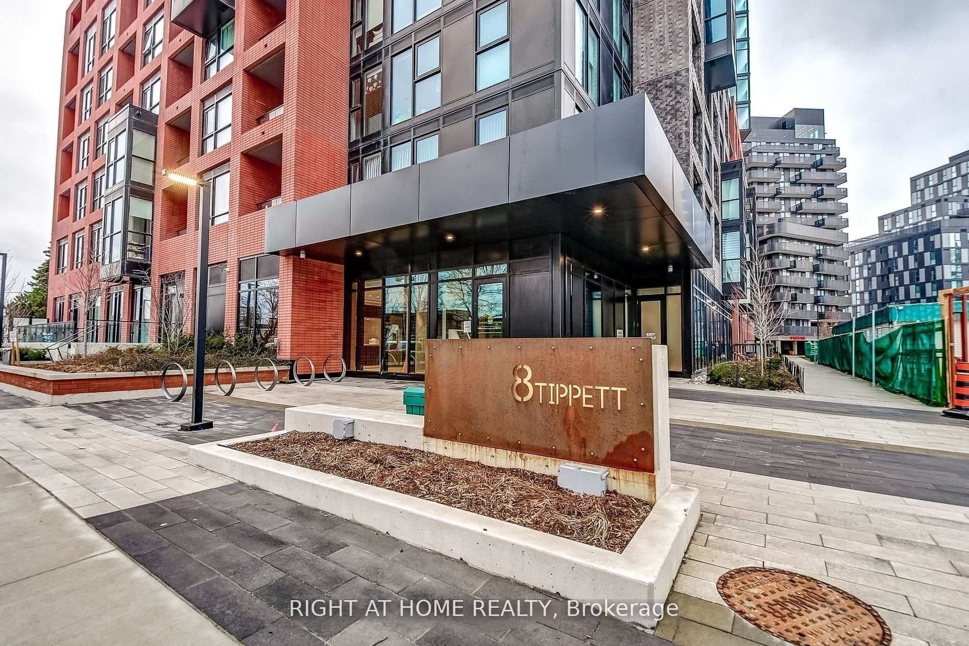 8 Tippett Road Unit 1311, North York (Bathurst Manor / Clanton Park), ON M3H 0E7 - Photo 1