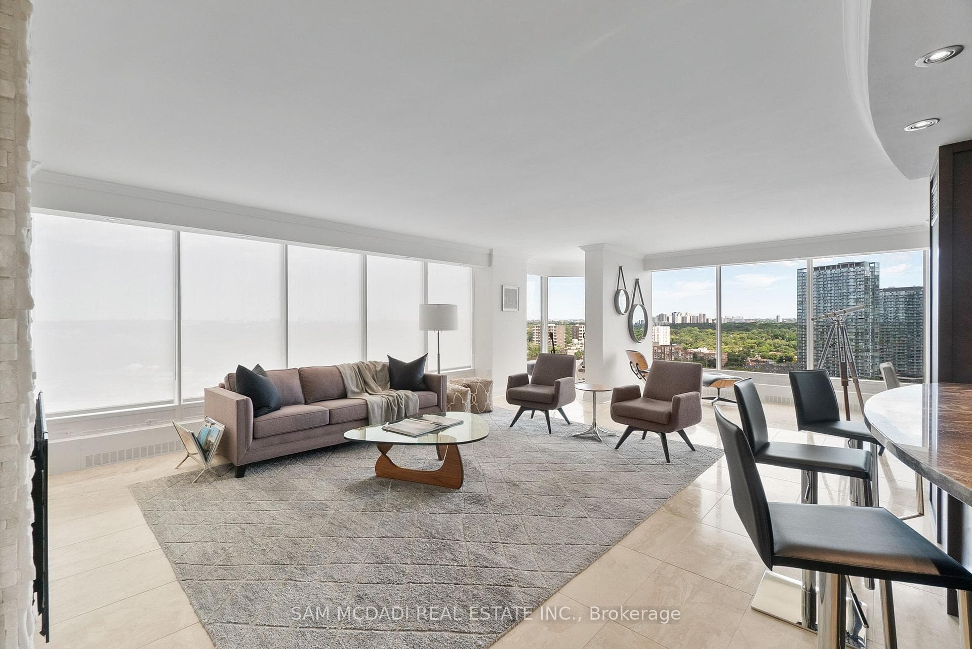 2045 Lakeshore Boulevard Unit 2212, Liberty Village / Parkdale / South Parkdale, ON M8V 2Z6 - Photo 1