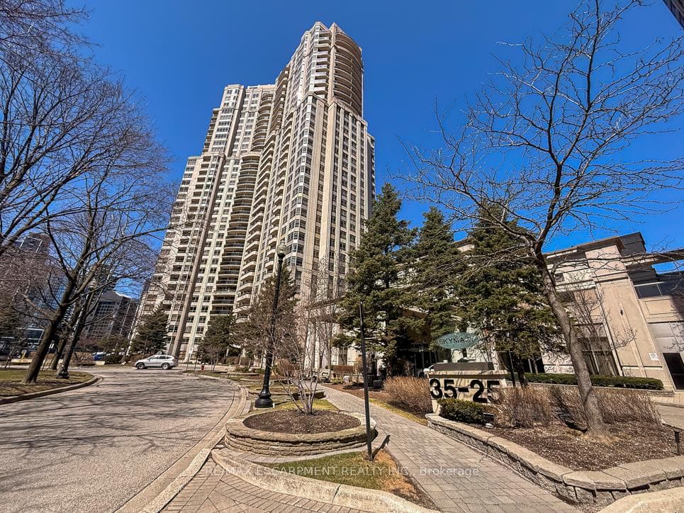 35 Kingsbridge Garden Circle Unit 2706, Mississauga, ON L5R 3Z3 - Photo 1