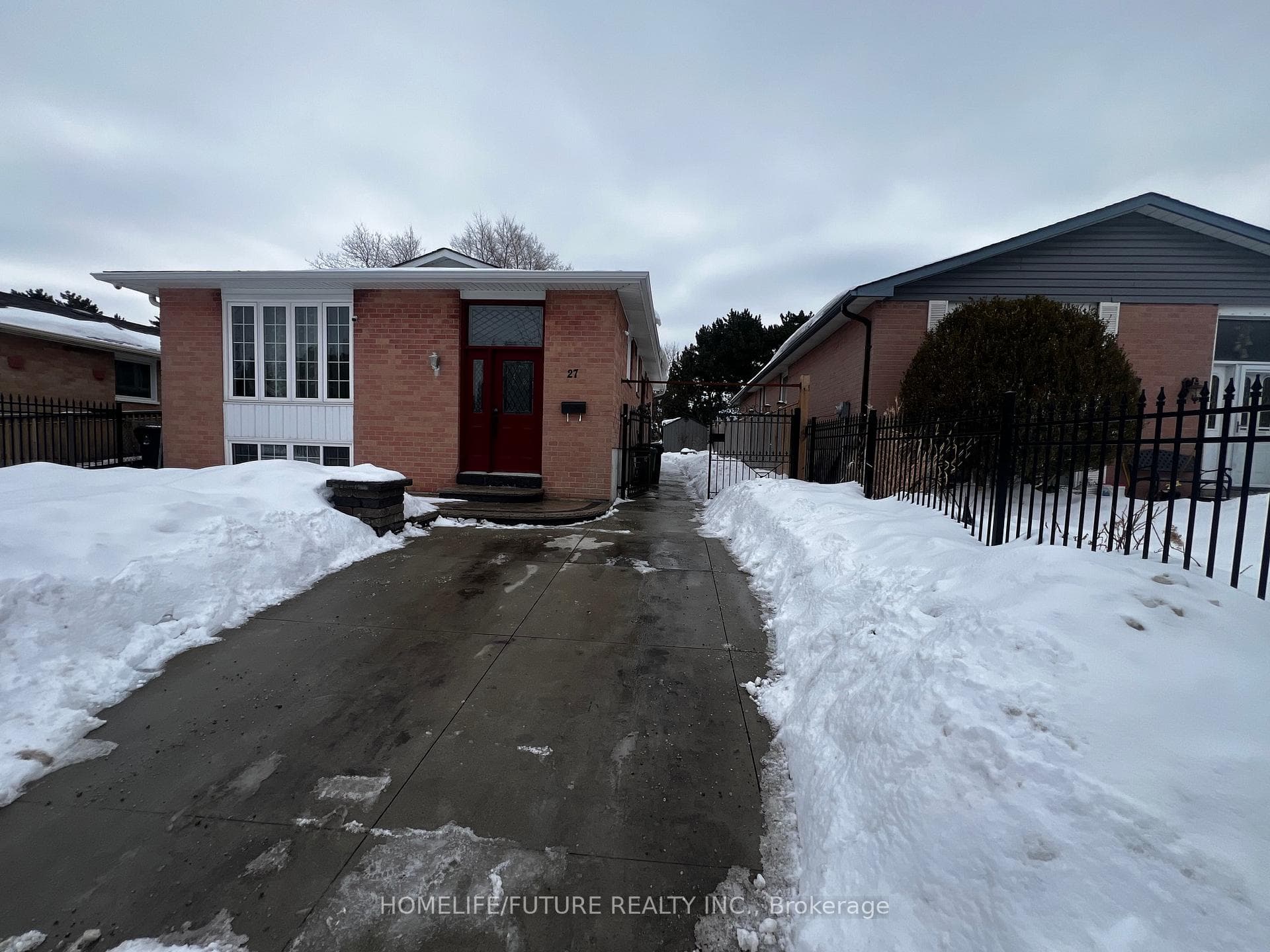 27 Winstanly Crescent Unit Bsmt, Scarborough (Morningside / West Hill), ON M1B 1N3 - Photo 1