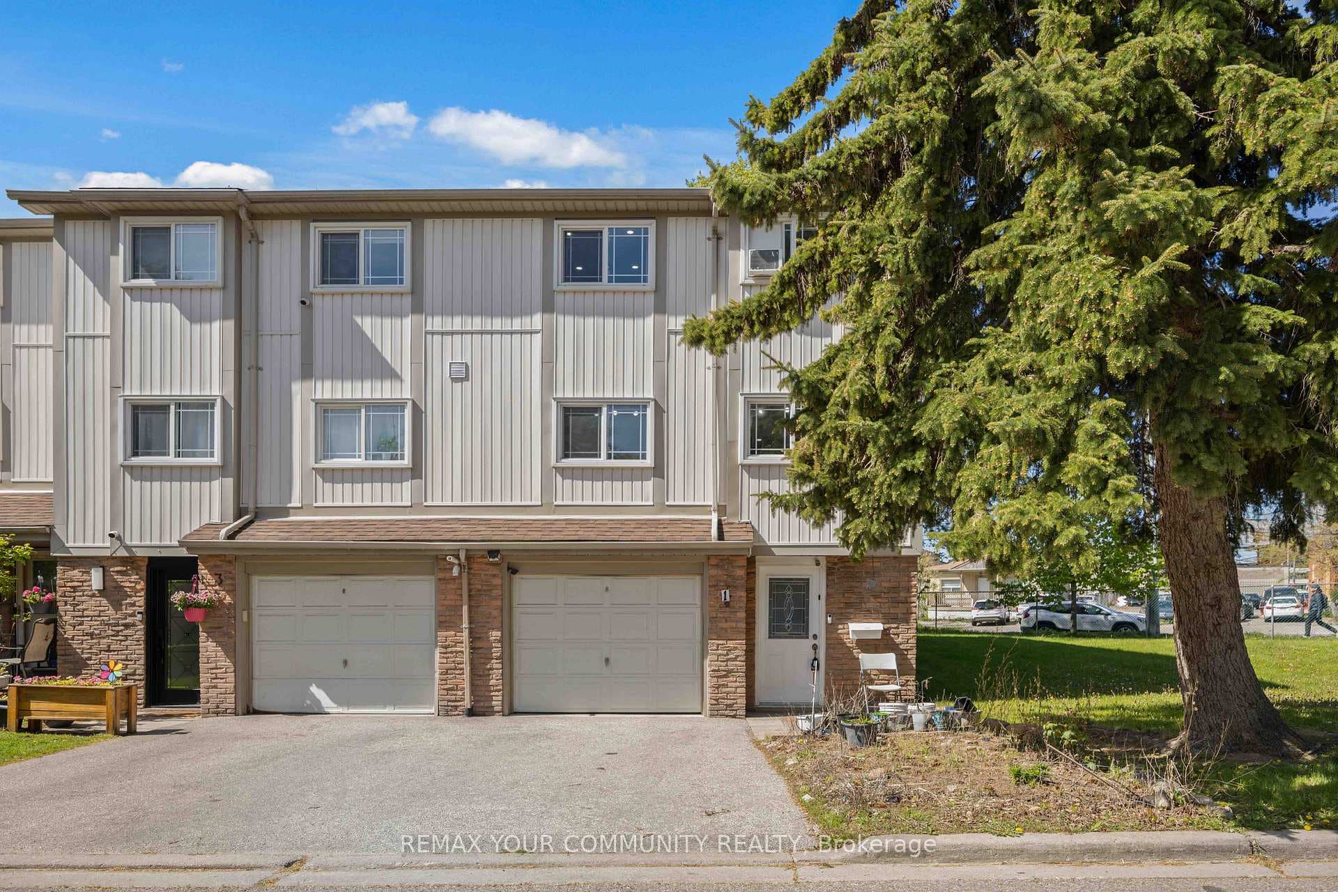 141 Galloway Road Unit 1, Toronto E10