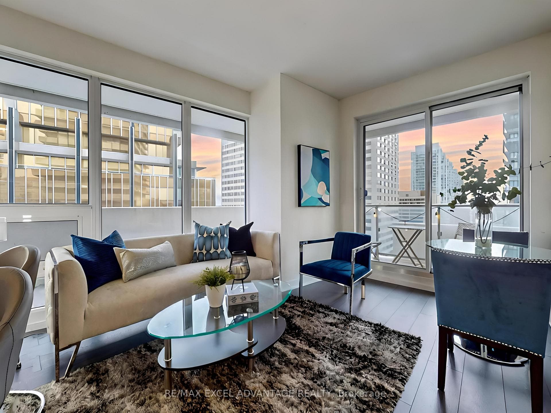 2221 Yonge Street Unit 1509, Leaside / Davisville, ON M4S 0B8 - Photo 1