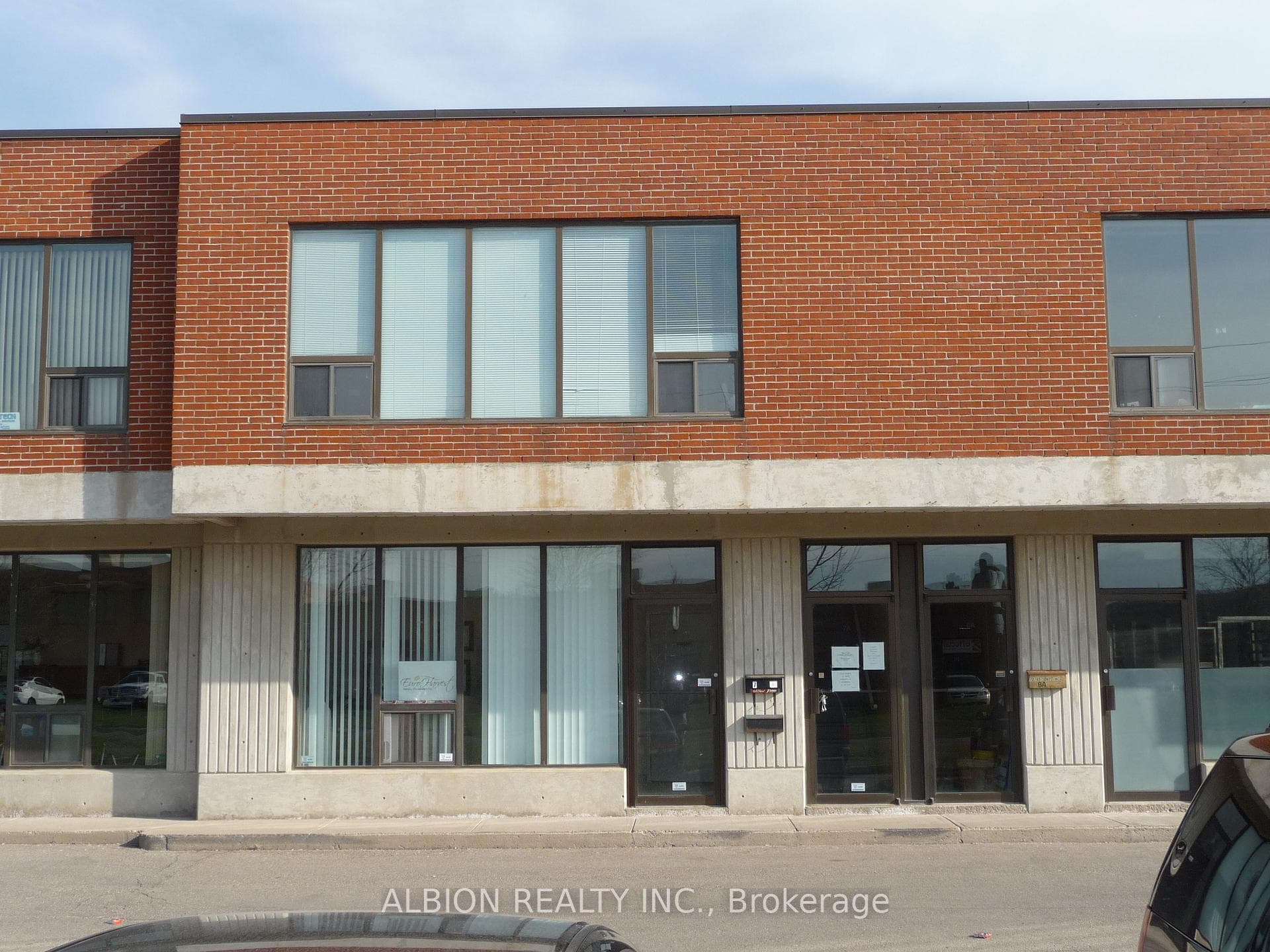 290 Healey Road Unit 2, Caledon