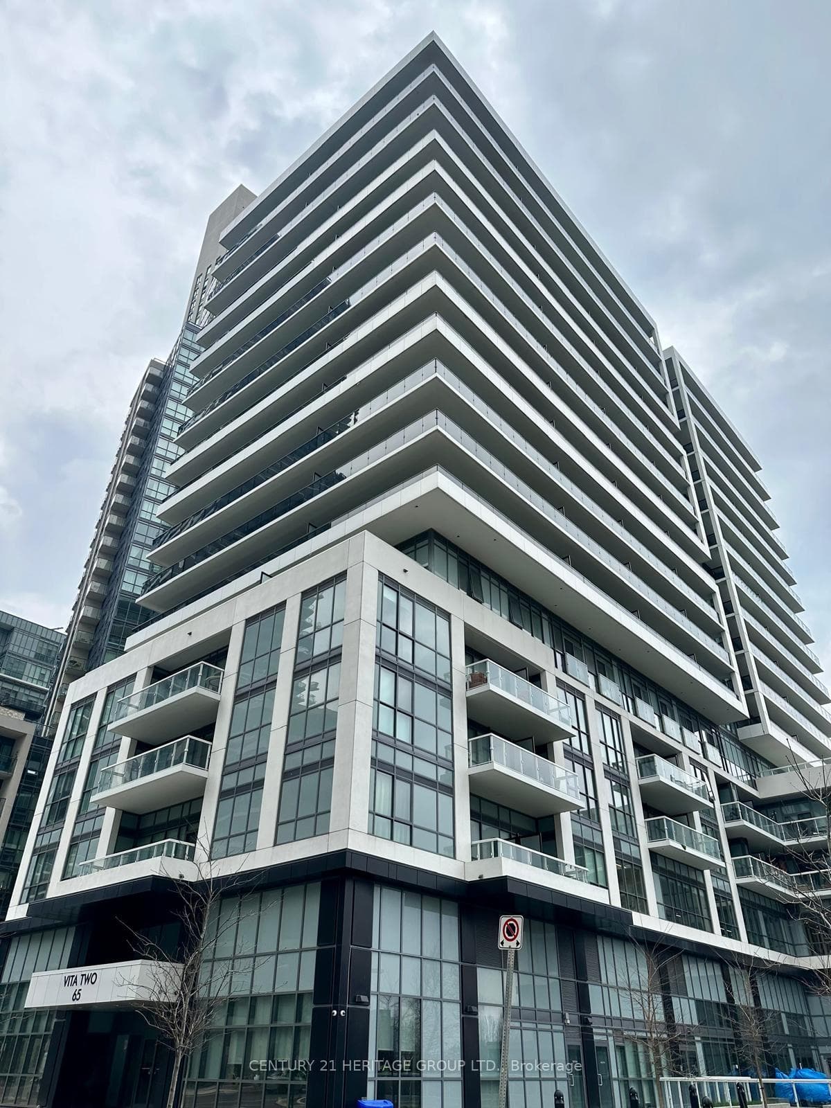 65 Annie Craig Drive Unit 402, Liberty Village / Parkdale / South Parkdale, ON M8V 0G3 - Photo 1