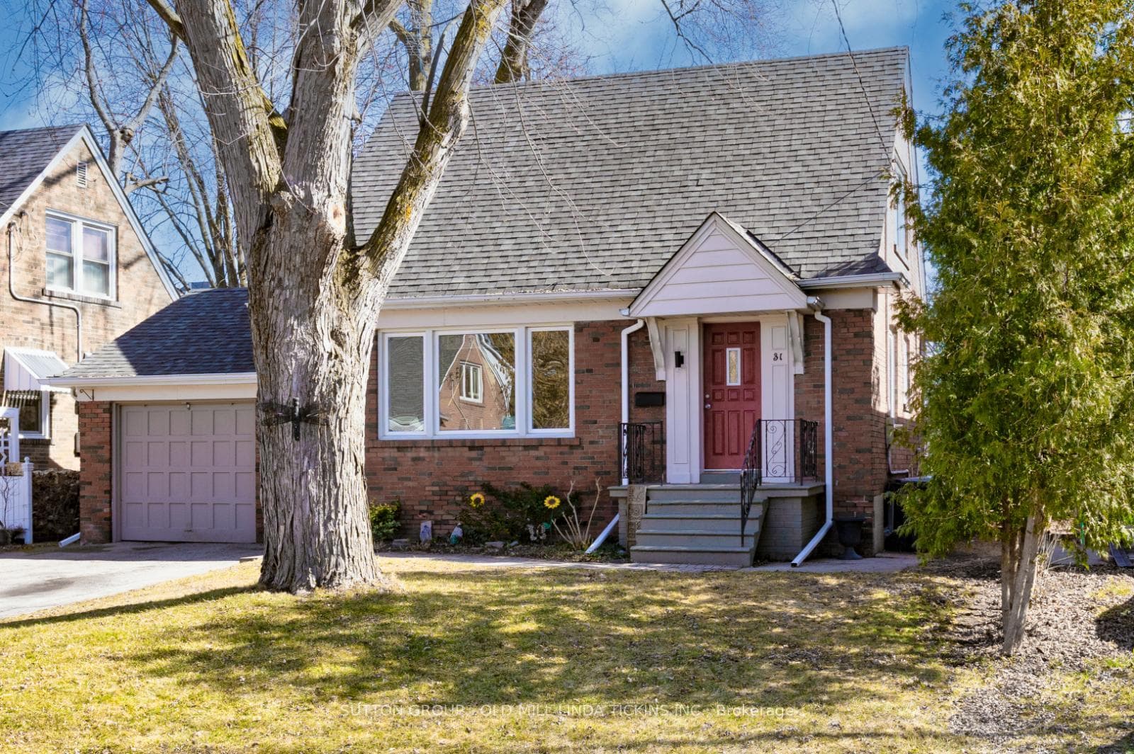 31 Kenway Road, Etobicoke (Islington / Rexdale), ON M8Z 4W9 - Photo 1