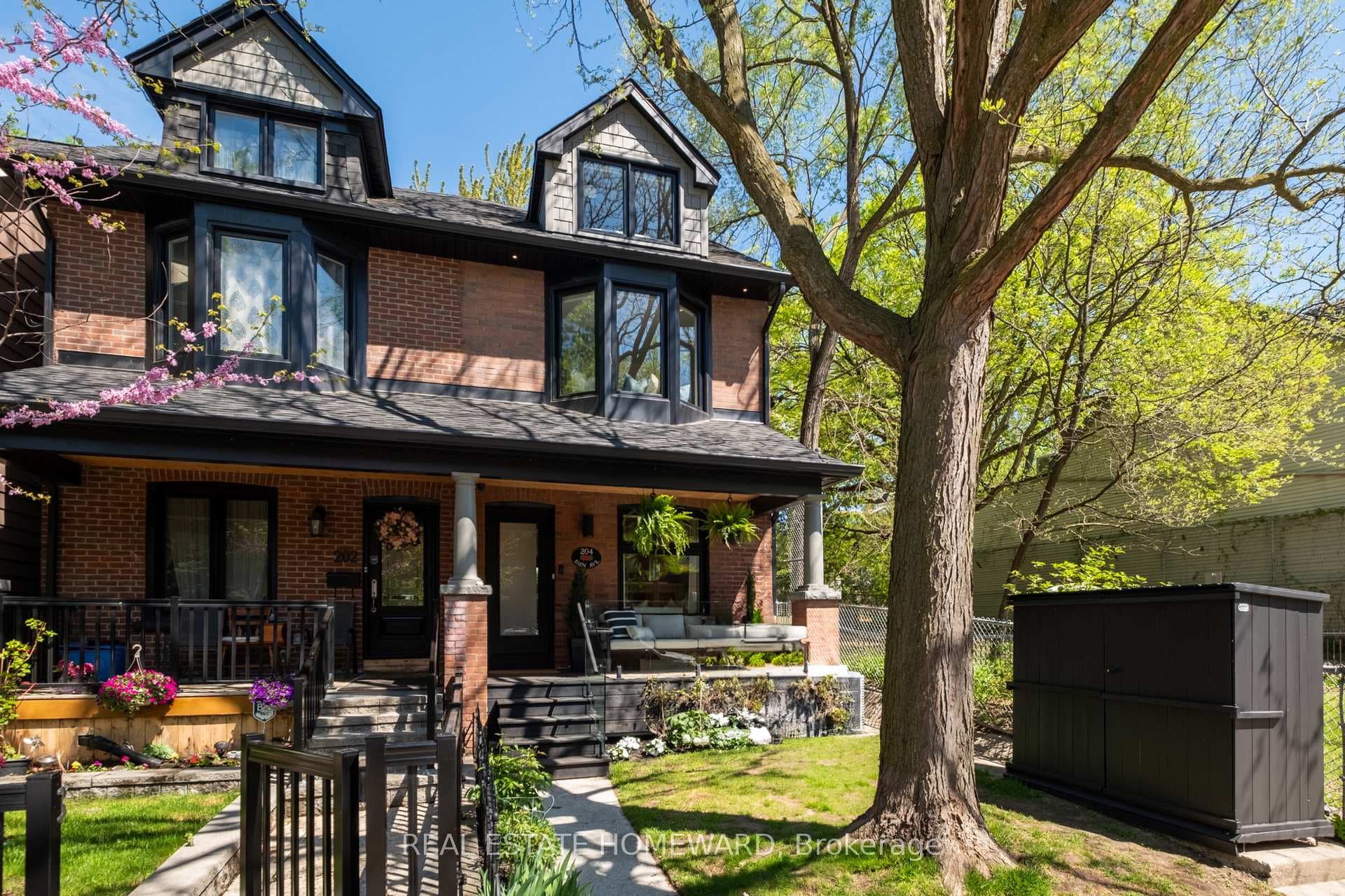 204 Bain Avenue, Riverdale / Leslieville, ON M4K 1G1 - Photo 1