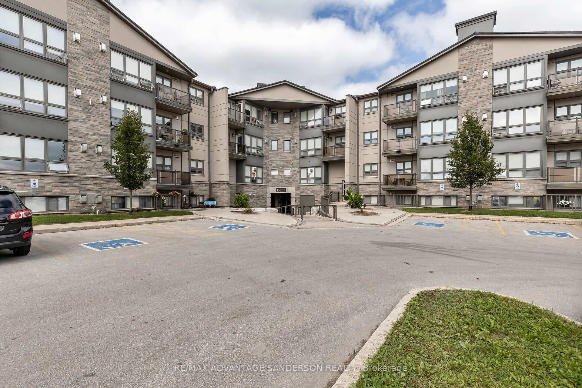 15 Jacksway Crescent Unit 118, London North, ON N5X 3T8 - Photo 1