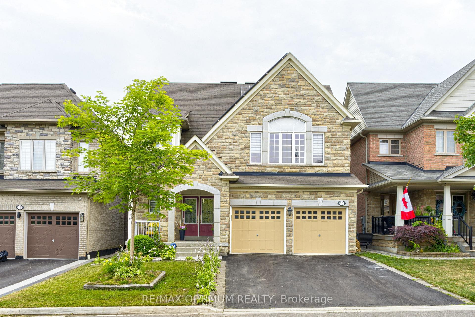 16 Ashcreek Drive, Brampton, ON L6Y 3A7 - Photo 1