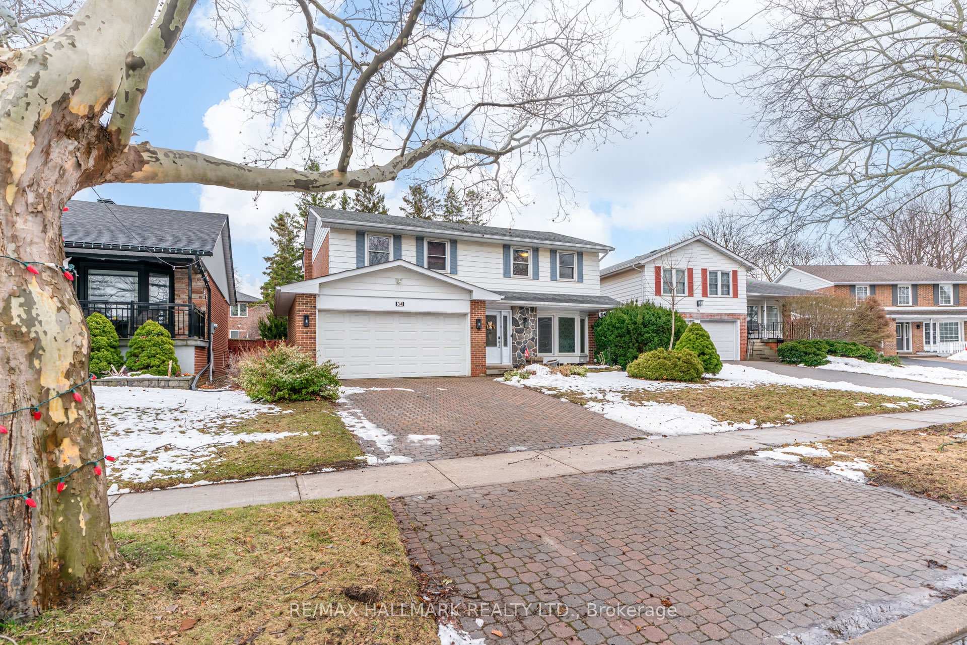 34 Harringay Crescent, Scarborough Village / Eglinton East, ON M1W 1Z3 - Photo 1