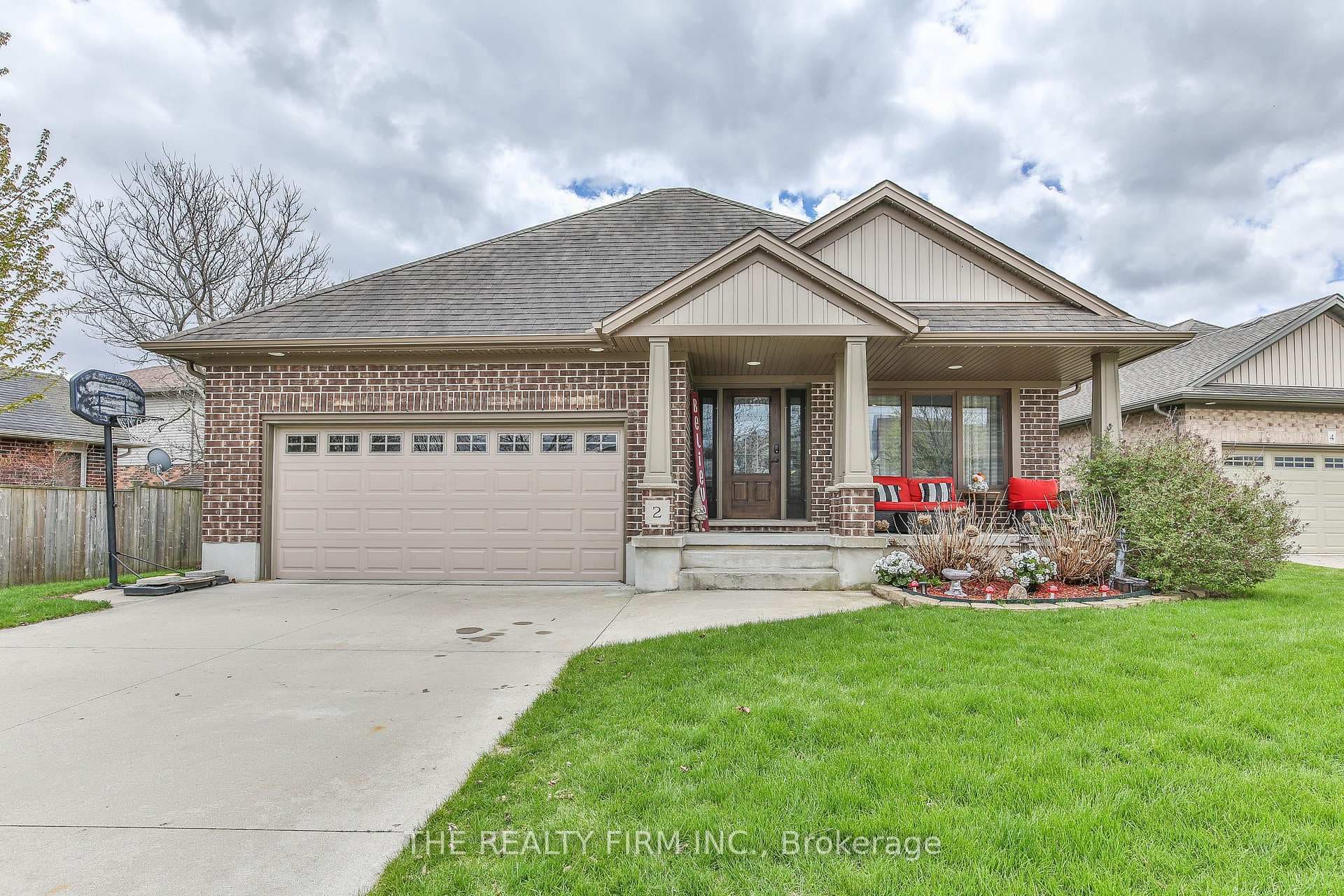 2 Ambleside Drive, St. Thomas, ON N5P 0A9 - Photo 1