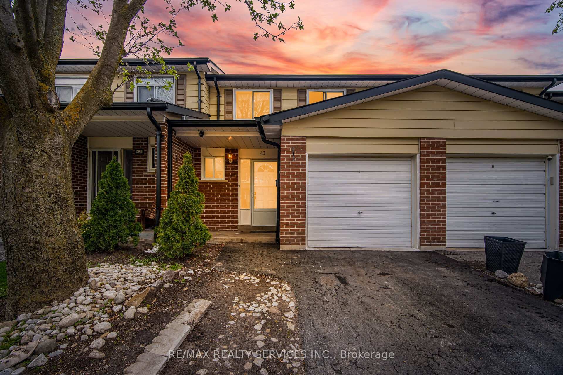 43 Vodden Court Unit 47, Brampton, ON L6V 2V7 - Photo 1