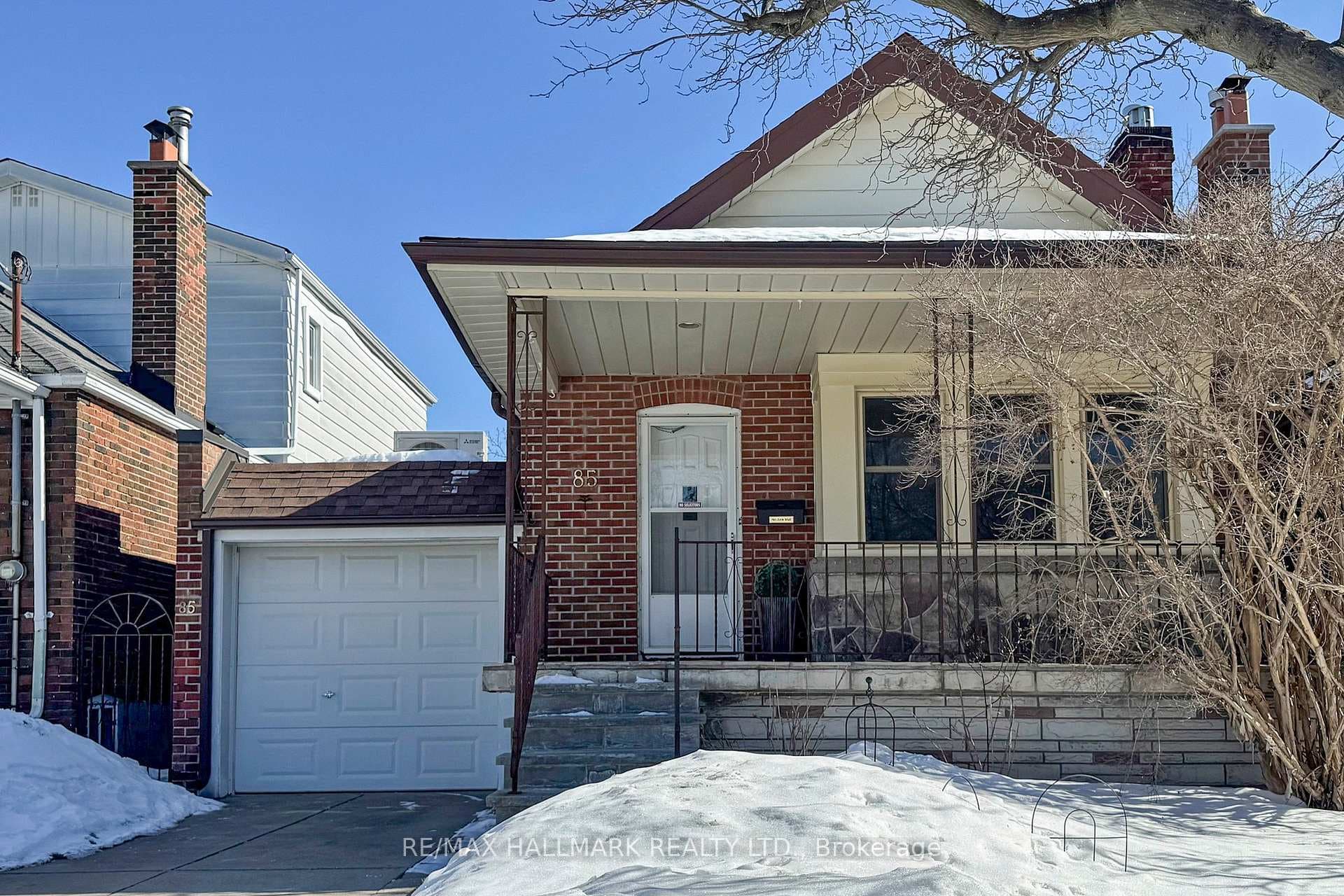 Prime East York Detached 2-Storey Backsplit