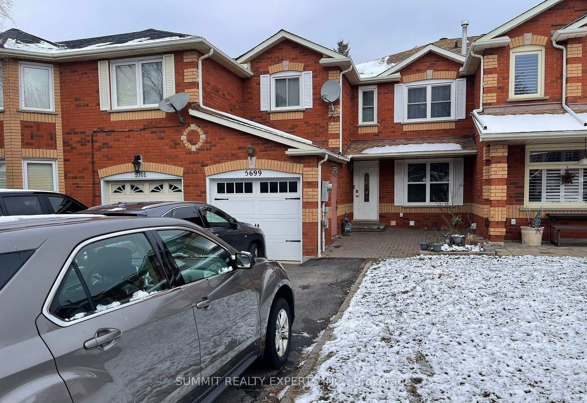 5699 Shillington Drive, Mississauga, ON L5R 3N7 - Photo 1