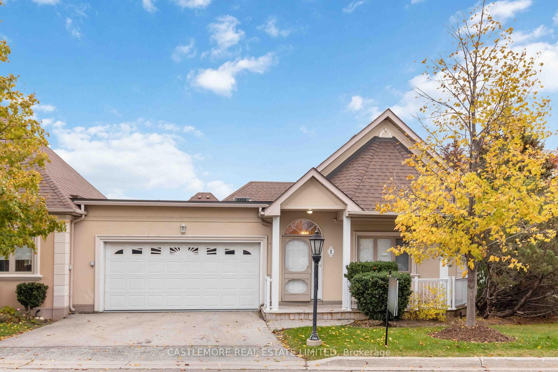 1 ferndown Crescent, Brampton, ON L6P 1C3 - Photo 1