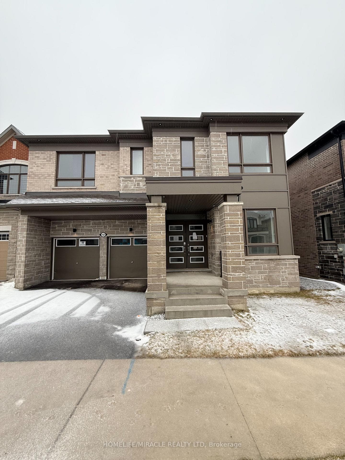 1421 Swallowtail Lane, Pickering, ON L1X 0N8 - Photo 1
