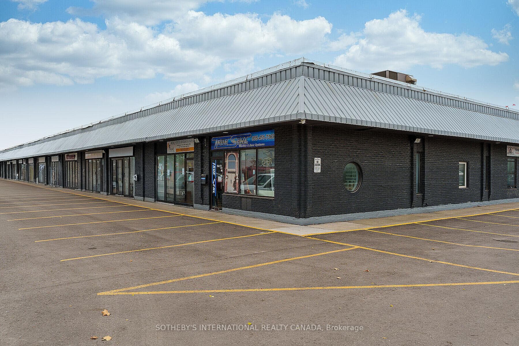 289 Rutherford Road Unit 10, Brampton, ON L6W 3R9 - Photo 1