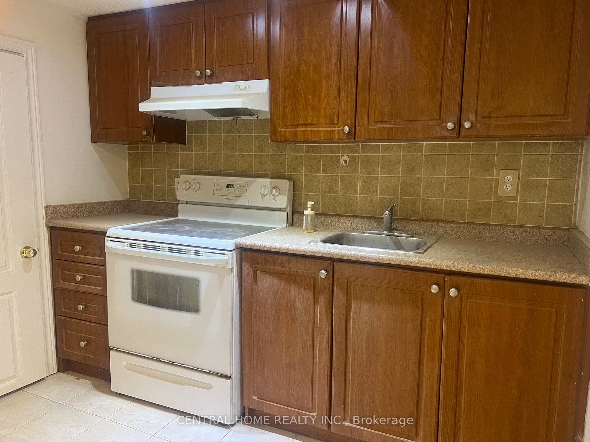 20 Goulding Avenue Unit Bsmt, Thornhill / Willowdale, ON M2M 1K9 - Photo 1