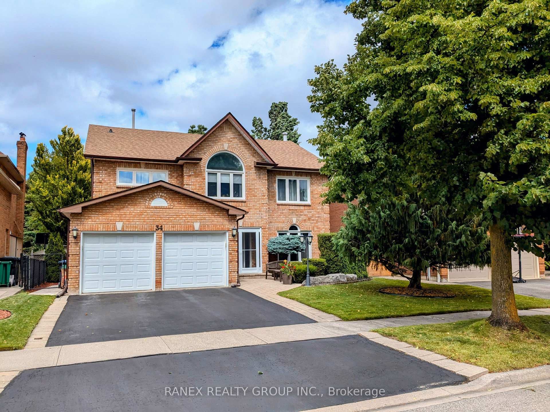 34 Chickadee Crescent, Brampton, ON L6Z 3L2 - Photo 1