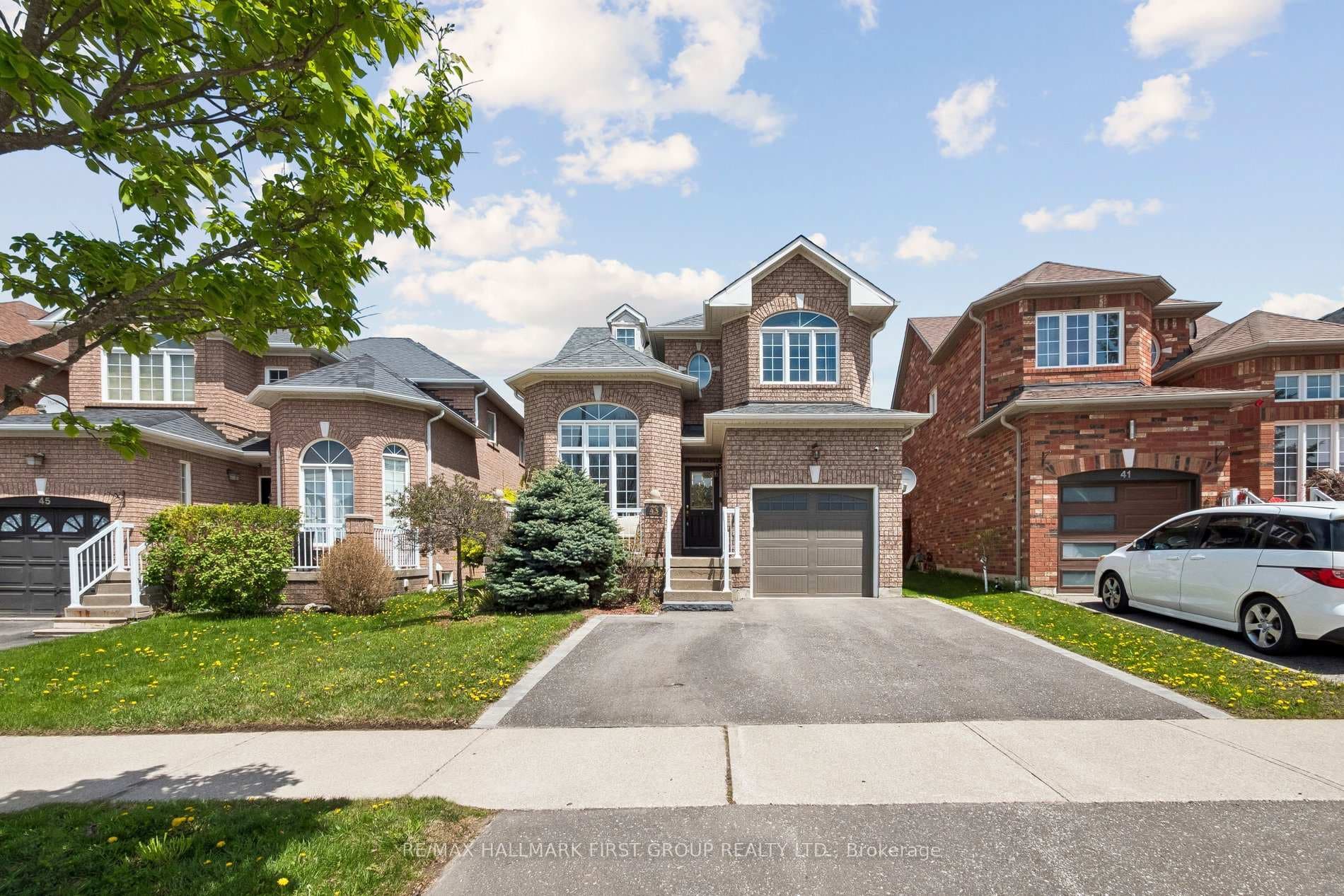 43 Nobbs Drive, Ajax