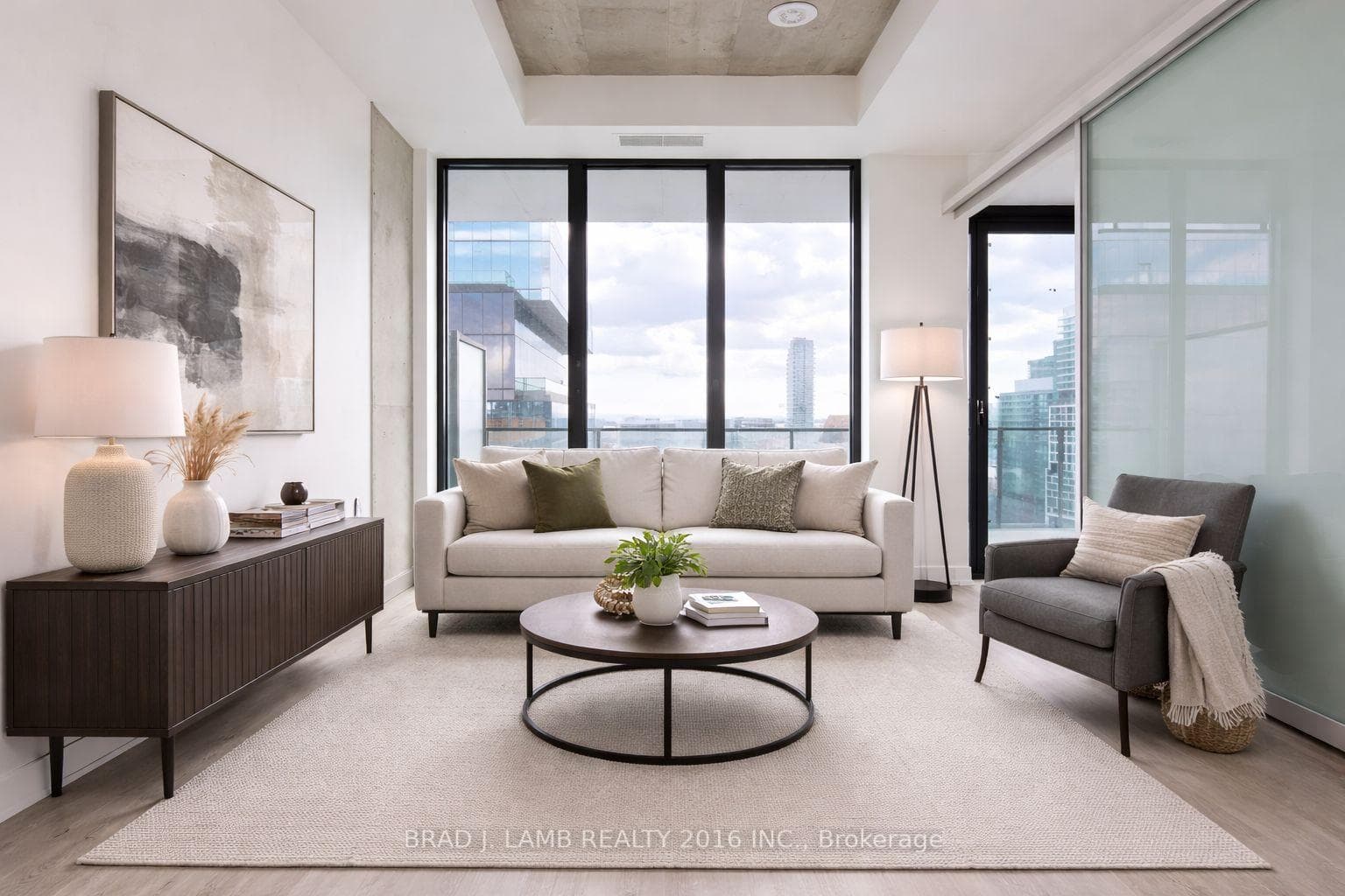 284 King Street Unit 1604, Regent Park / Cabbagetown / St. James Town, ON M5A 1K4 - Photo 1