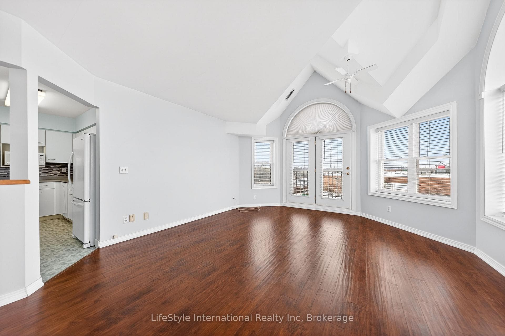 208 Silvercreek Parkway Unit 306, Guelph, ON N1H 8H2 - Photo 1