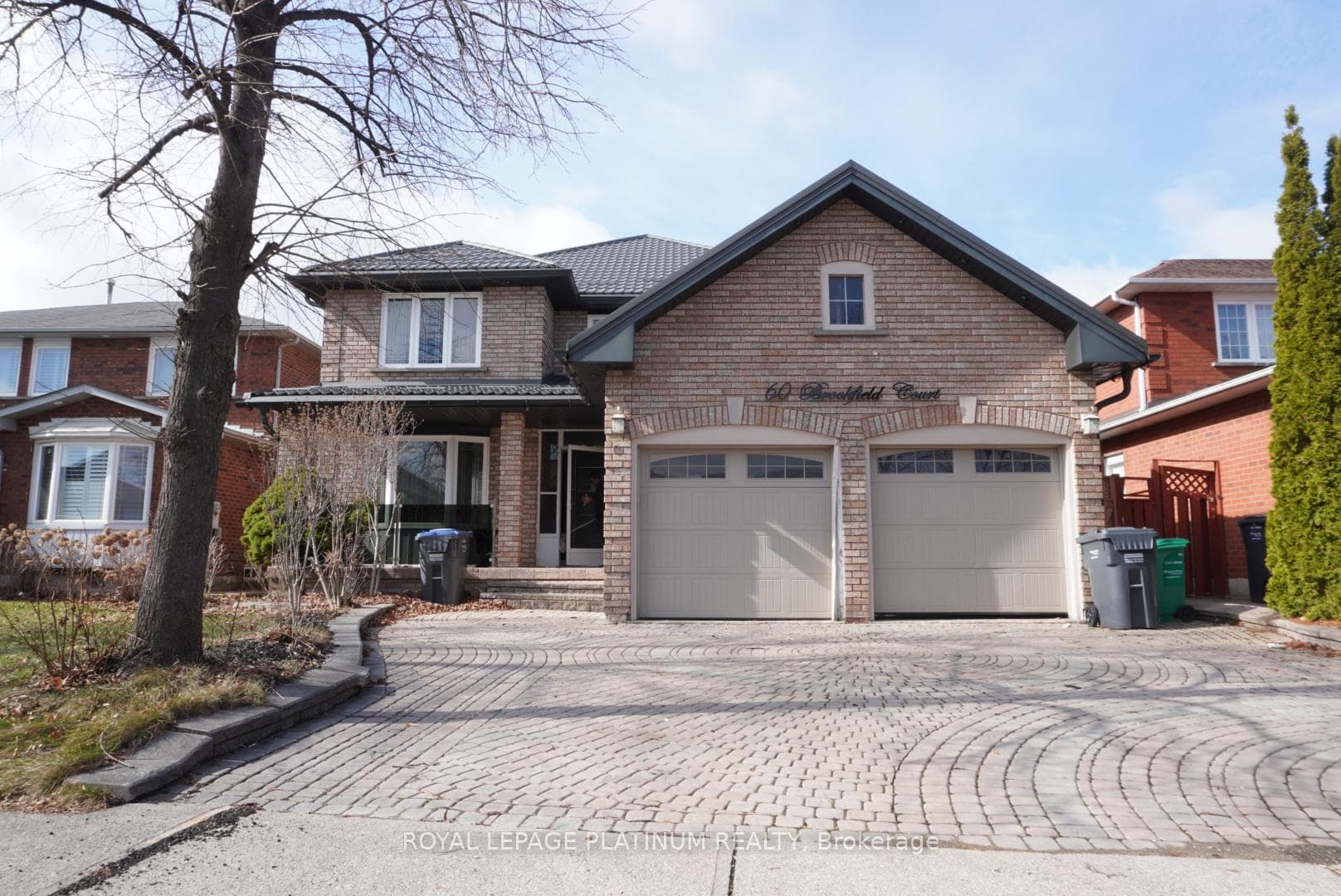 60 Brookfield Court, Brampton, ON L6Y 4K4 - Photo 1