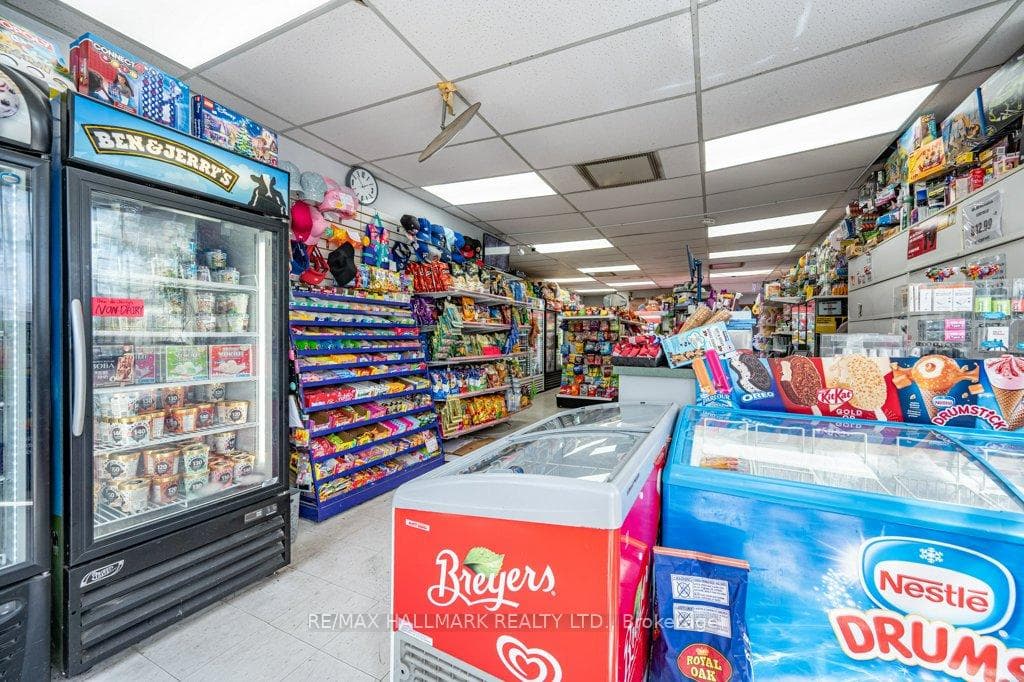 675 Broadview Avenue, Riverdale / Leslieville, ON M4K 2P4 - Photo 1