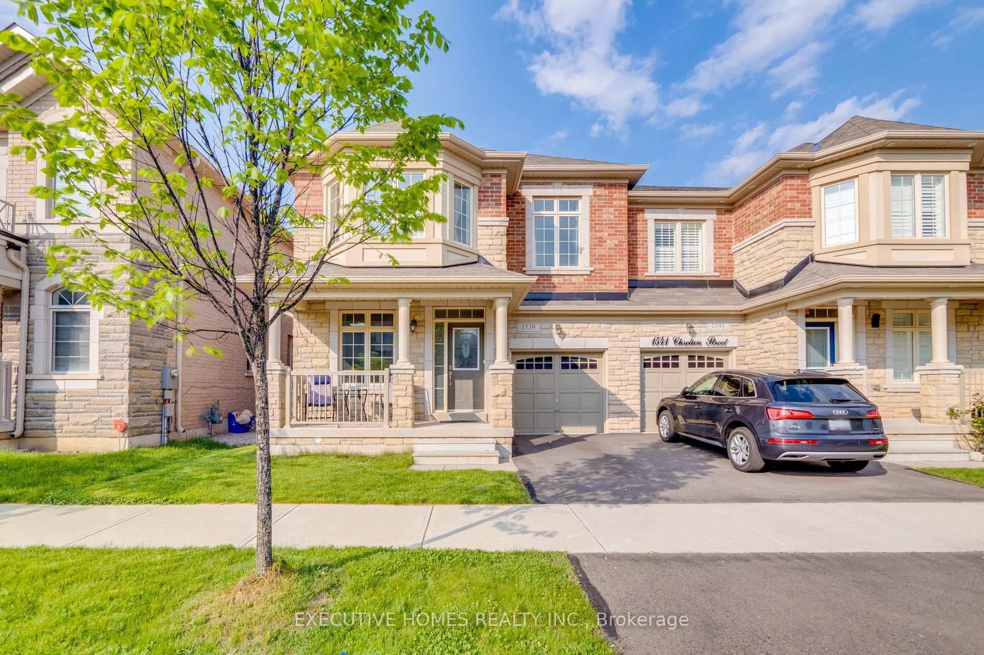 1539 Chretien Street, Milton