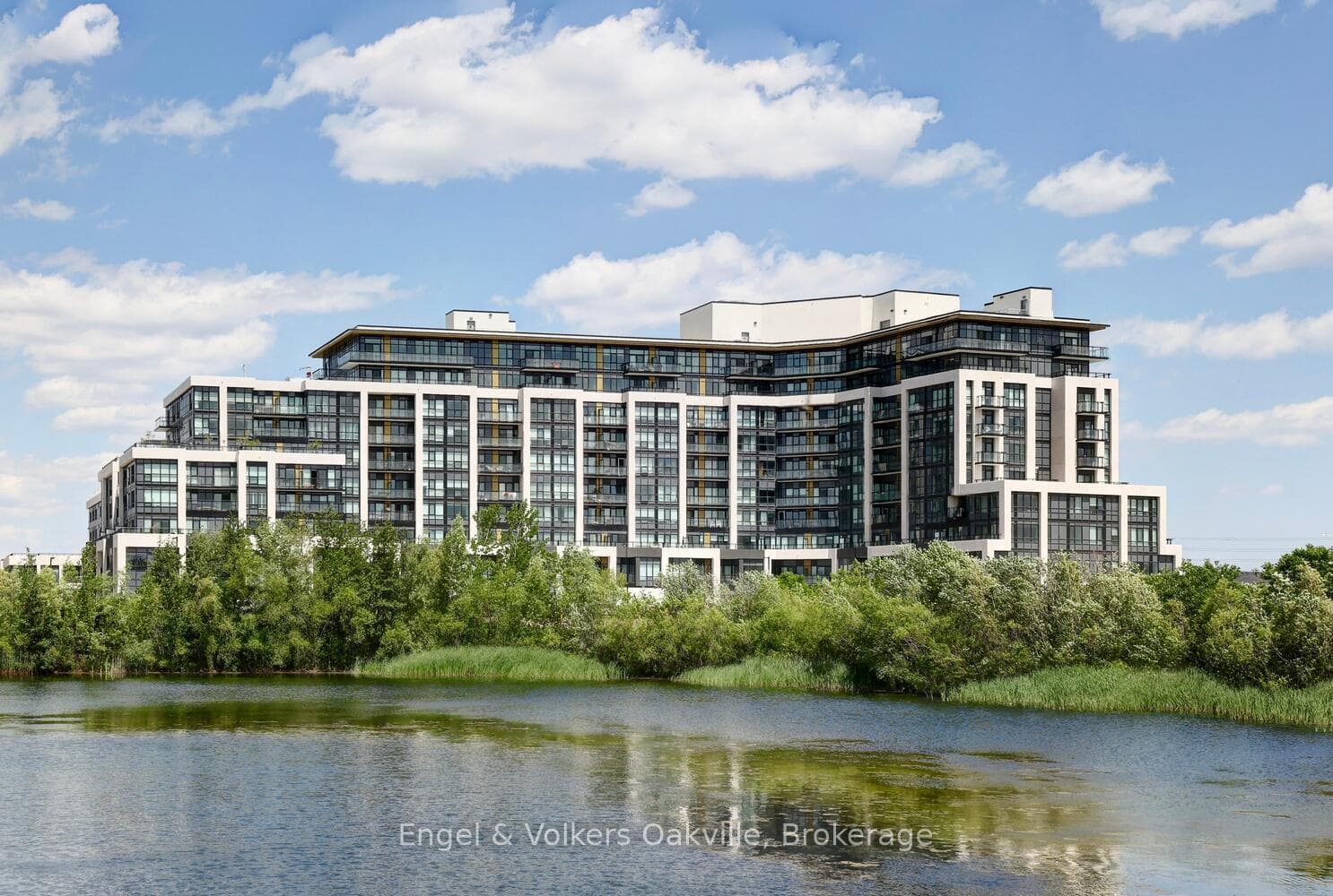 405 Dundas Street Unit 307, Oakville