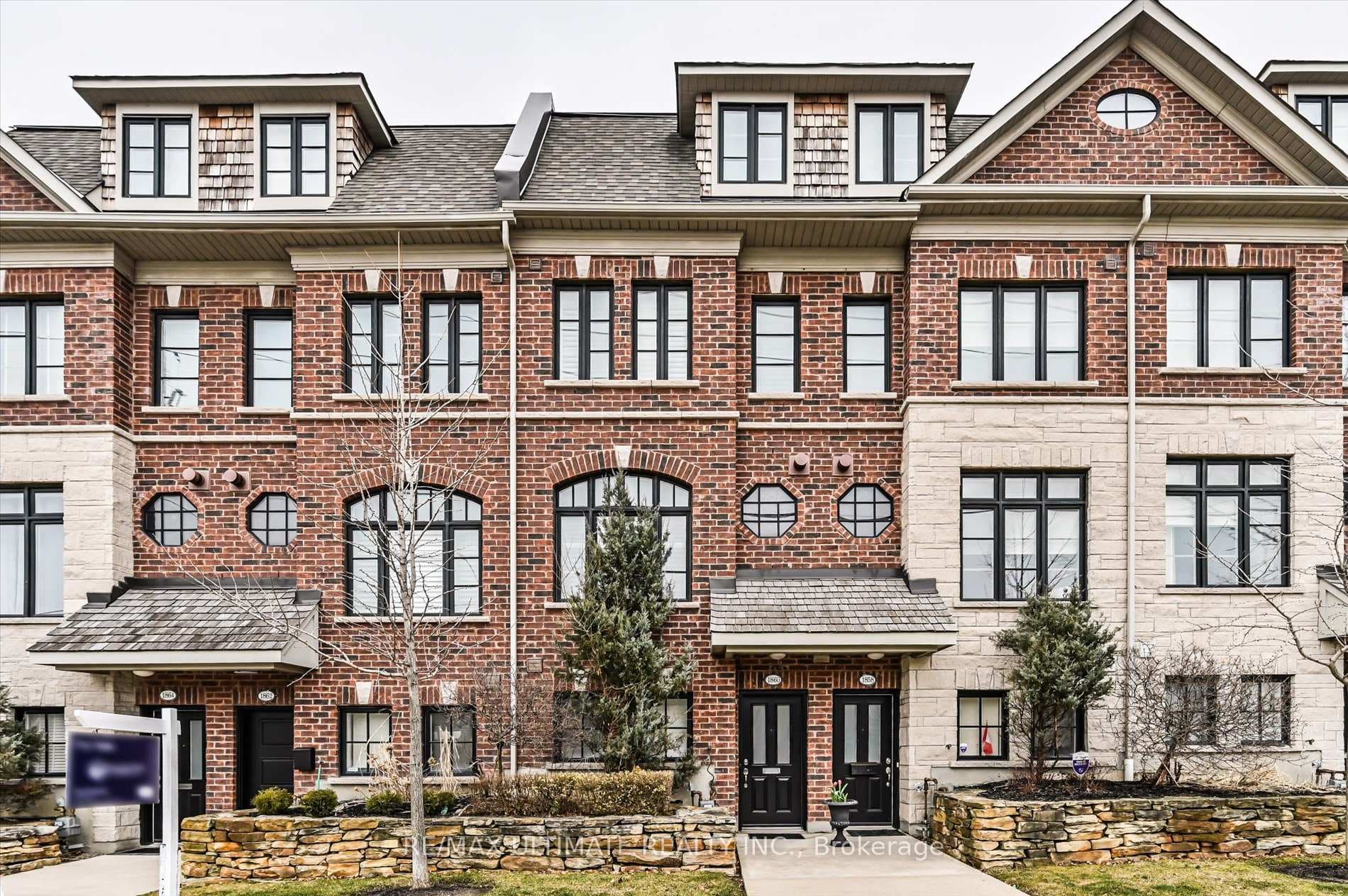 1860 Burnhamthorpe Road, Mississauga, ON L4X 2S5 - Photo 1