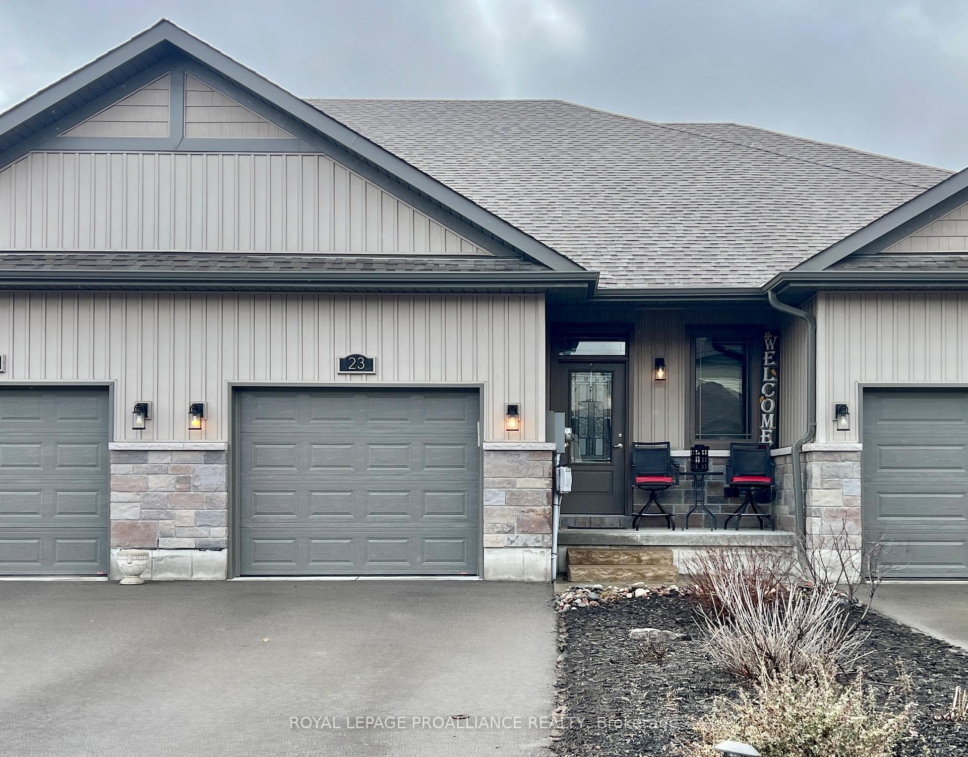 23 Ledgerock Court, Quinte West, ON K8R 0A1 - Photo 1