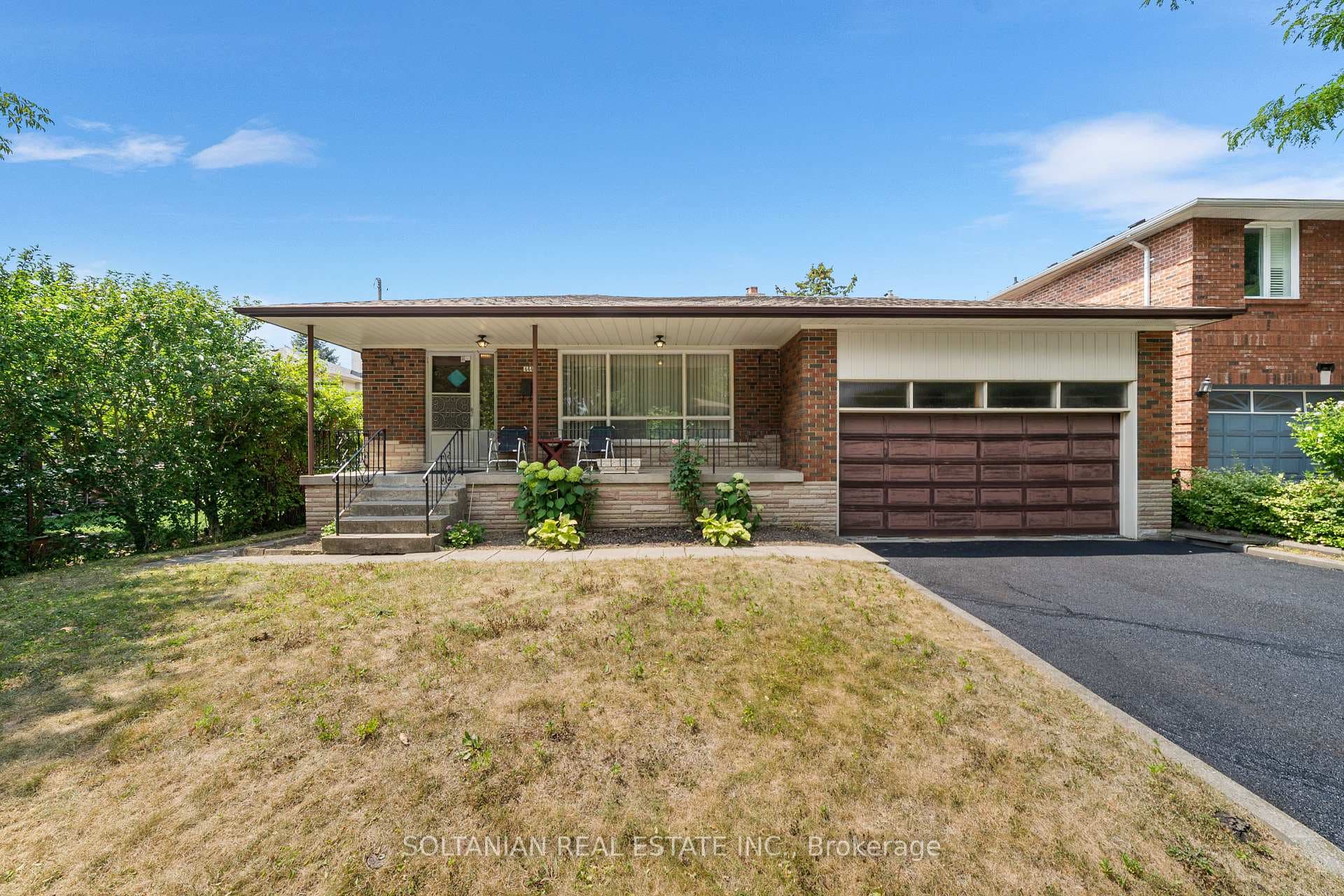 444 Longmore Street, Willowdale / Newtonbrook, ON M2N 5C3 - Photo 1