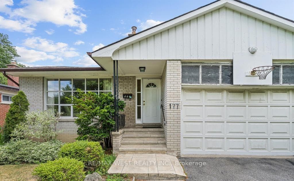 177 Patricia Avenue Unit Main, Thornhill / Willowdale, ON M2M 1J6 - Photo 1
