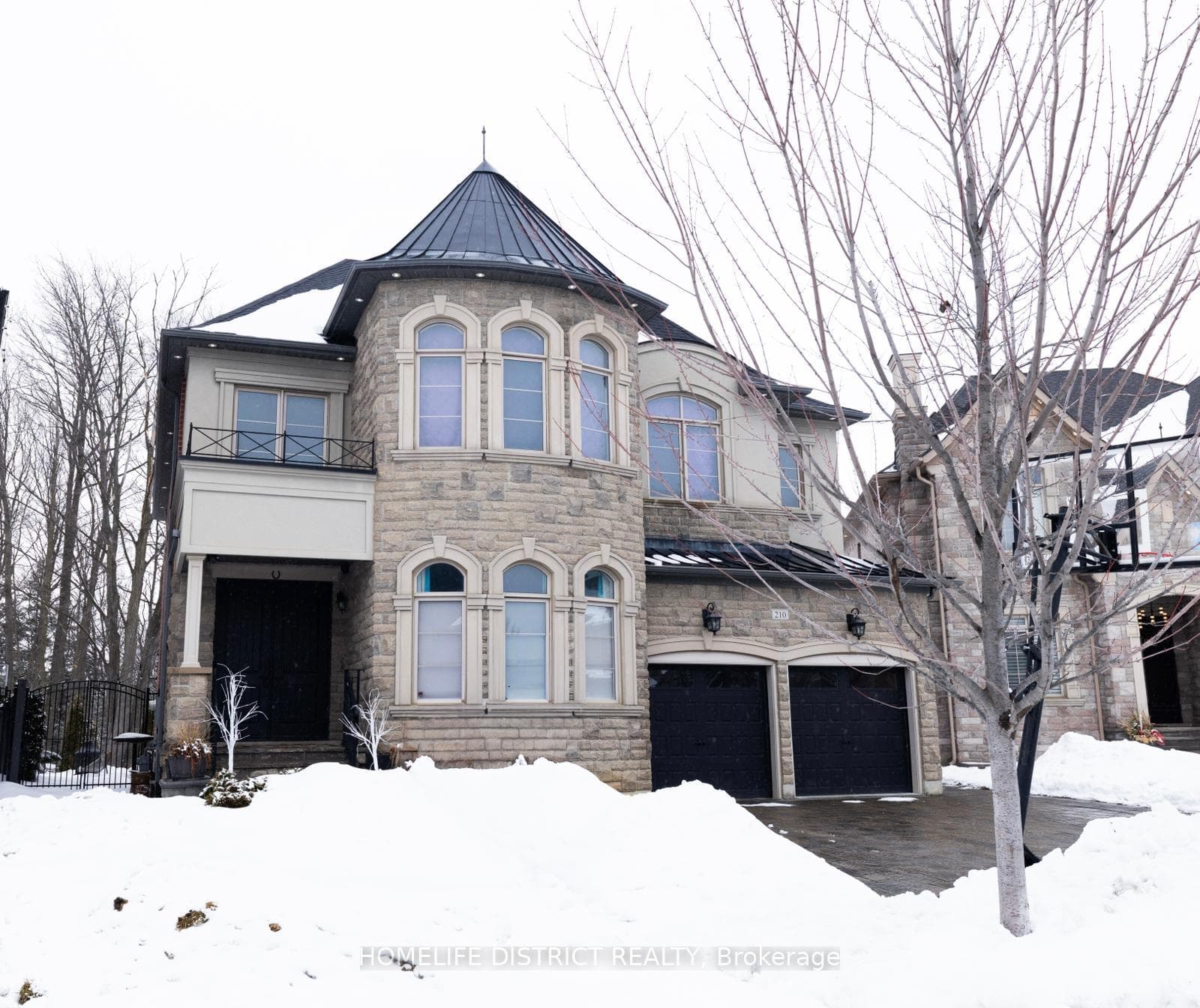 210 Cannes Avenue, Vaughan, ON L4H 3X2 - Photo 1
