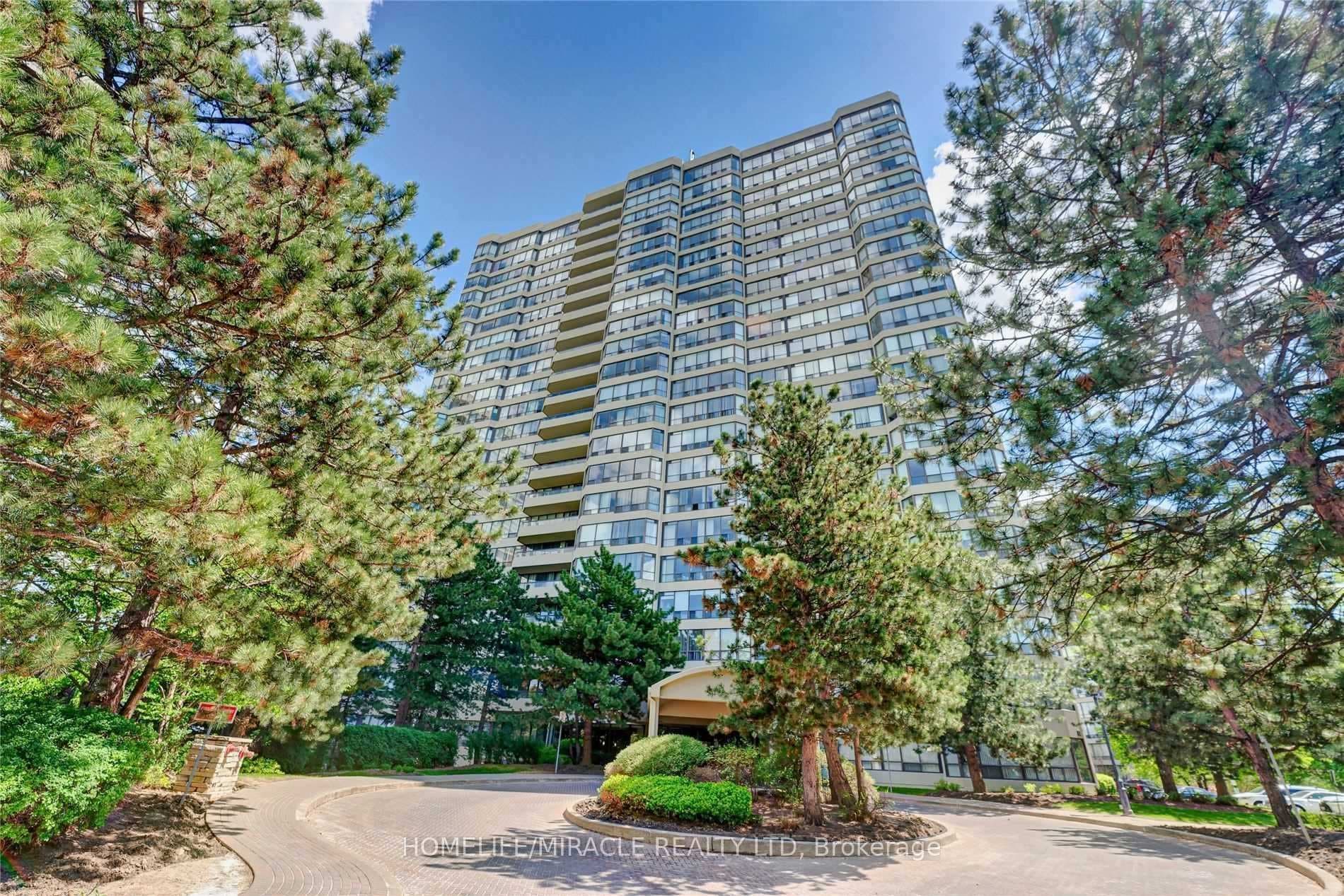 24 Hanover Road Unit 908, Brampton, ON L6S 5K8 - Photo 1