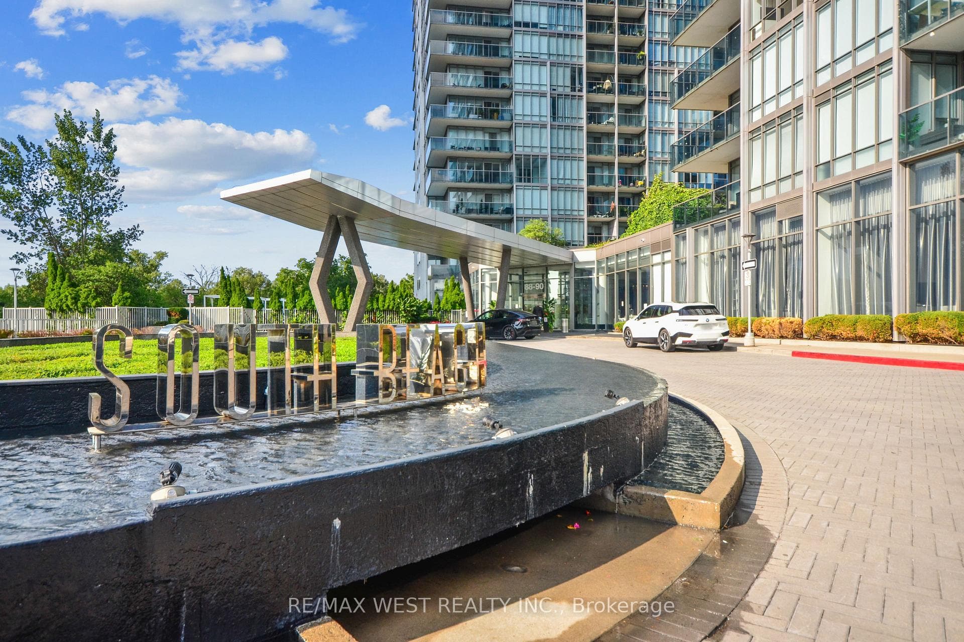 88 Park Lawn Road Unit 2906, Liberty Village / Parkdale / South Parkdale, ON M8Y 0B5 - Photo 1