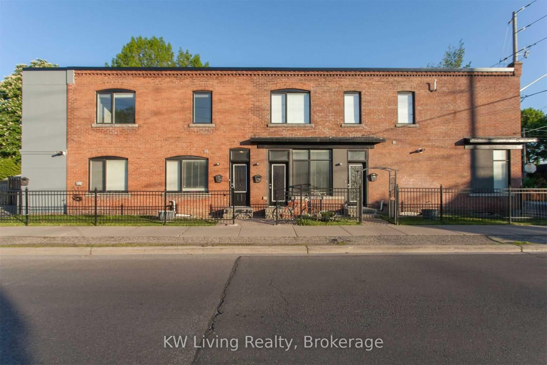 247 Chisholm Avenue Unit 3, Danforth / East York, ON M4C 4V9 - Photo 1