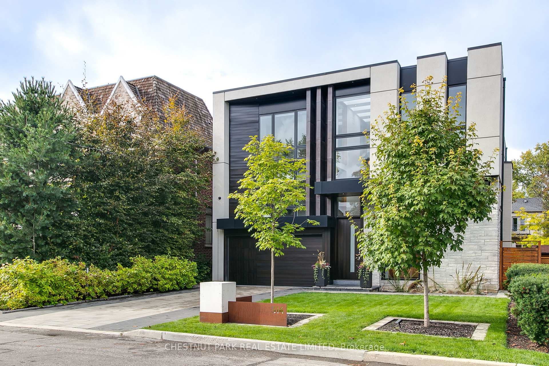 514 Douglas Avenue, Lawrence Park / Bedford Park, ON M5M 1H5 - Photo 1