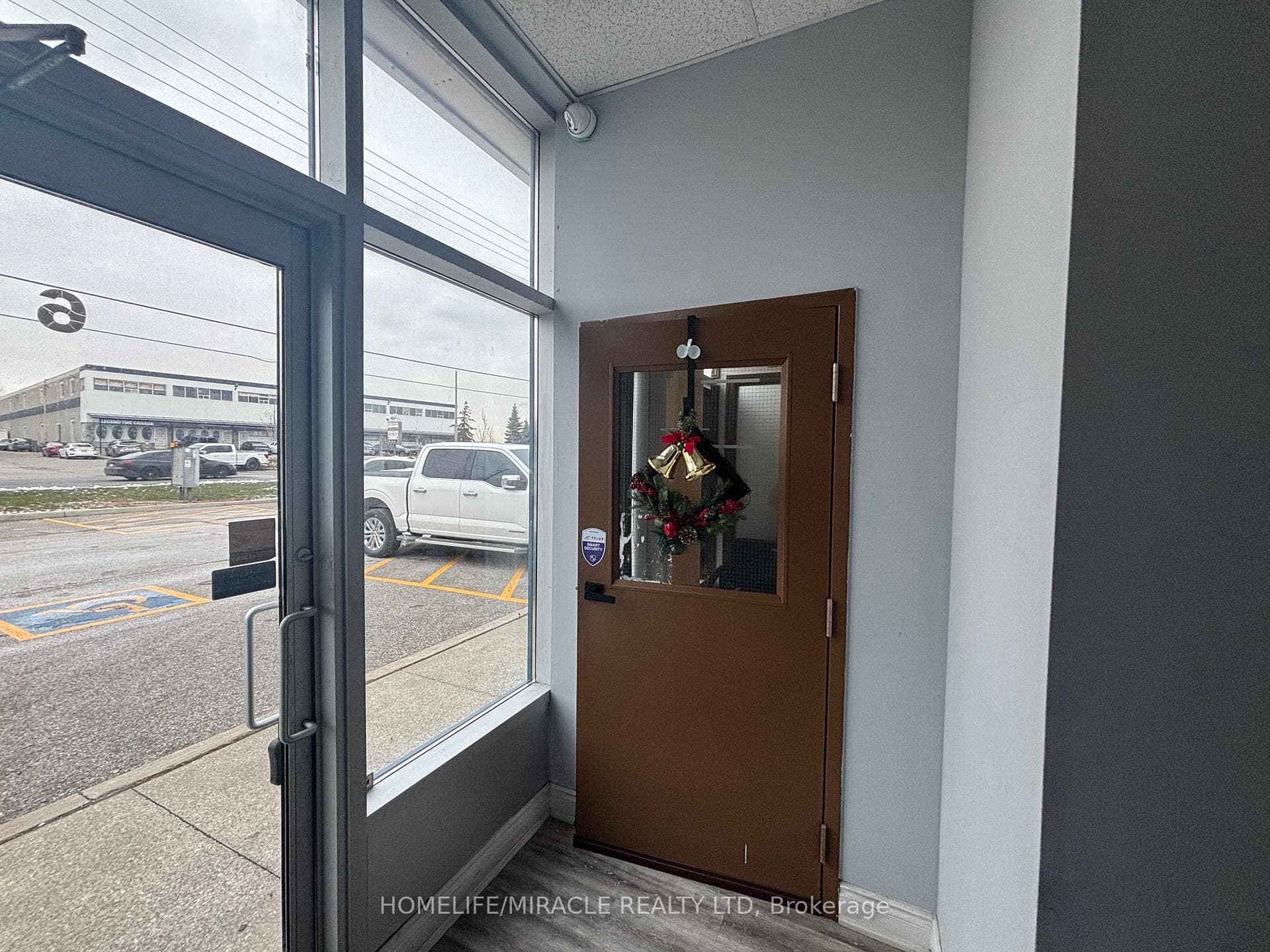 1322 Khalsa Drive Unit 6, Mississauga, ON L5S 0A2 - Photo 1