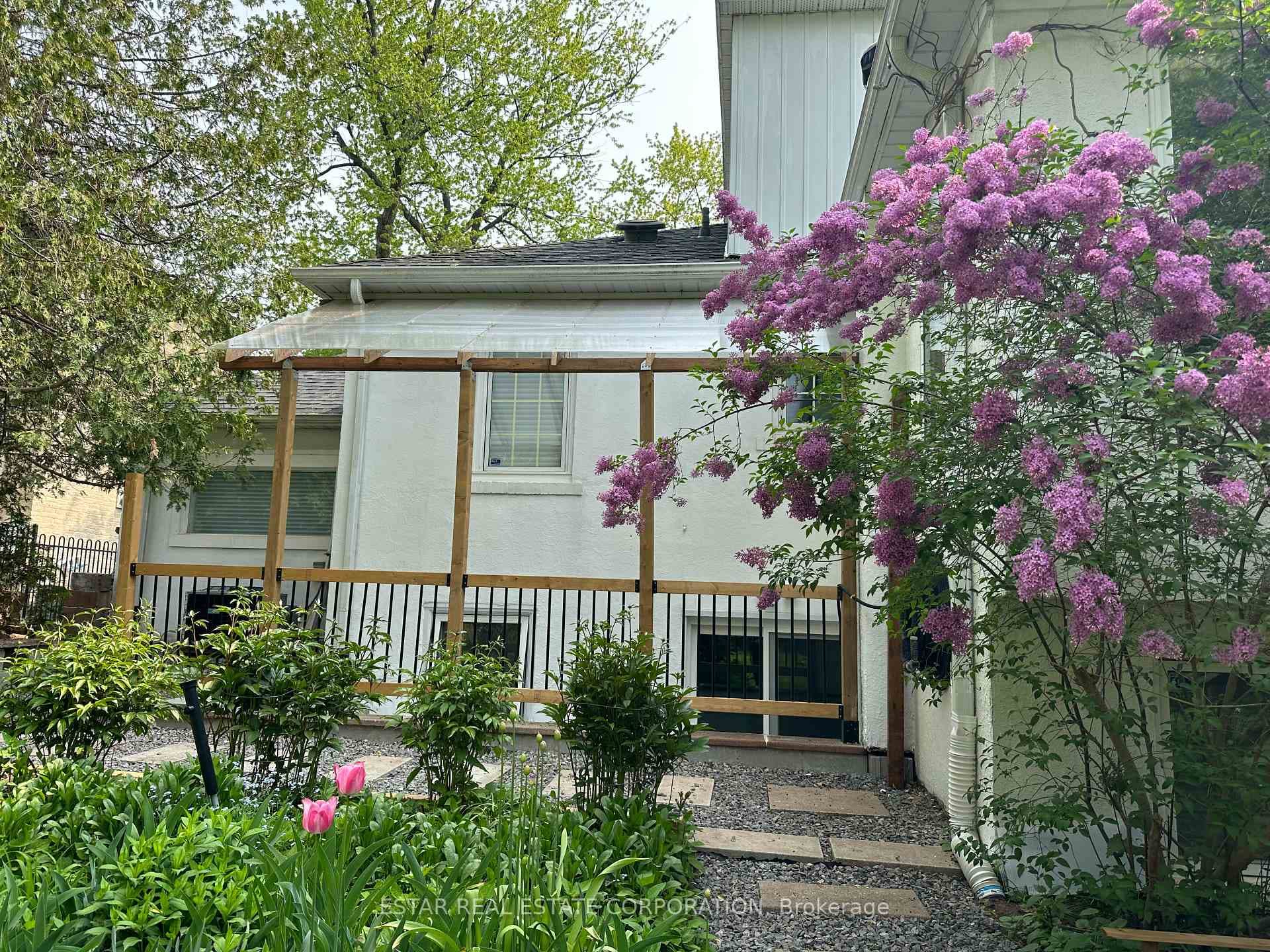 460 Chartwell Road, Oakville, ON L6J 4A5 - Photo 1