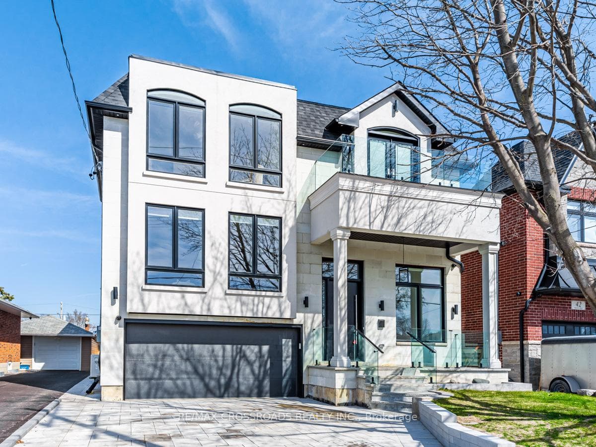 40 Pachino Boulevard, Dorset Park / Kennedy Park, ON M1R 4J5 - Photo 1