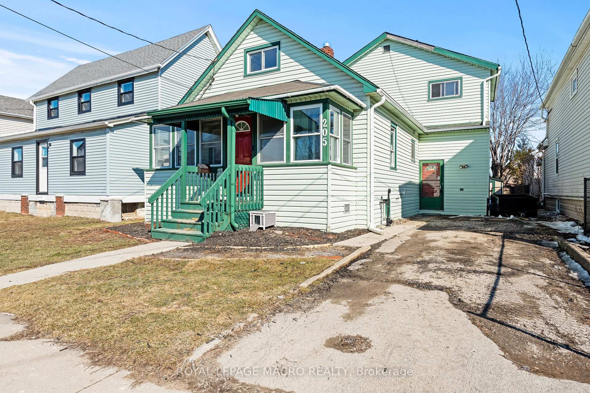 205 Mitchell Street, Port Colborne, ON L3K 1Y4 - Photo 1
