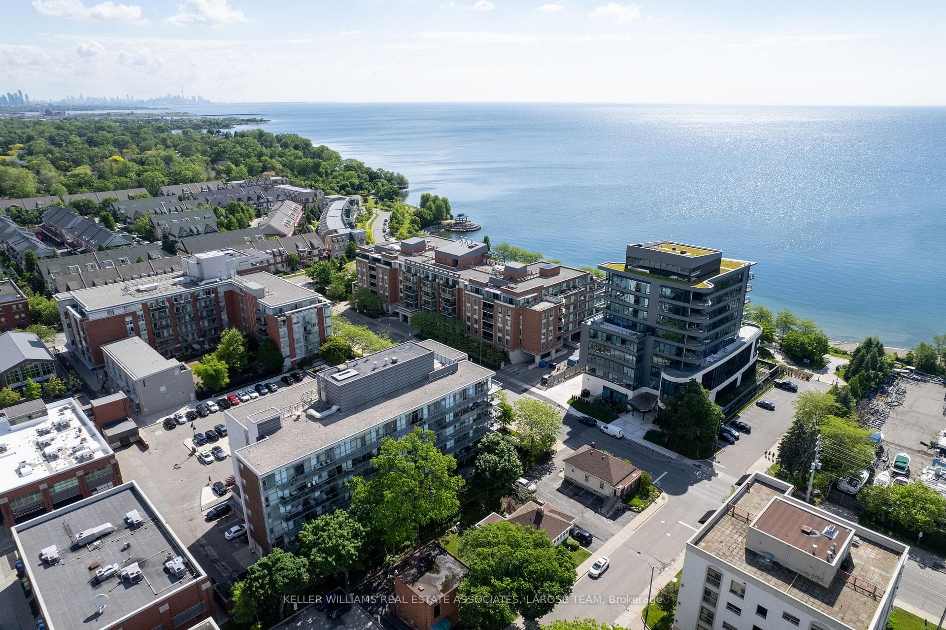 70 Port Street Unit 605, Mississauga, ON L5G 4V8 - Photo 1