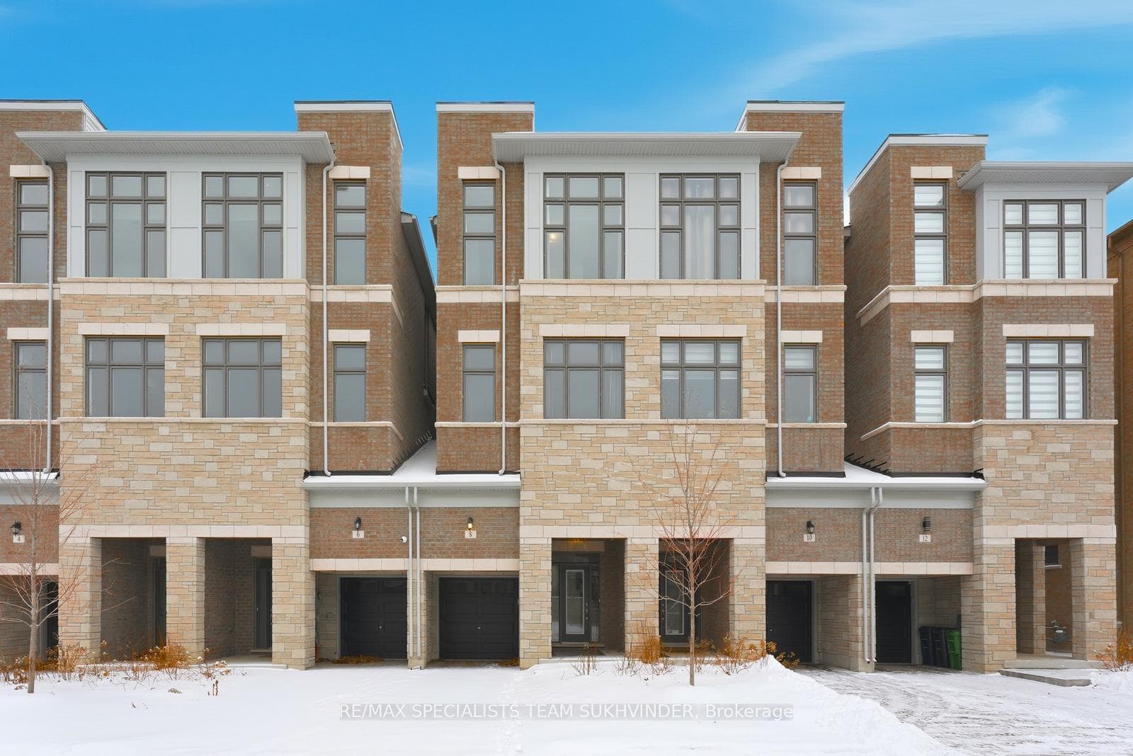 8 Tarmola Park Court, Downsview / Black Creek, ON M9L 0A6 - Photo 1