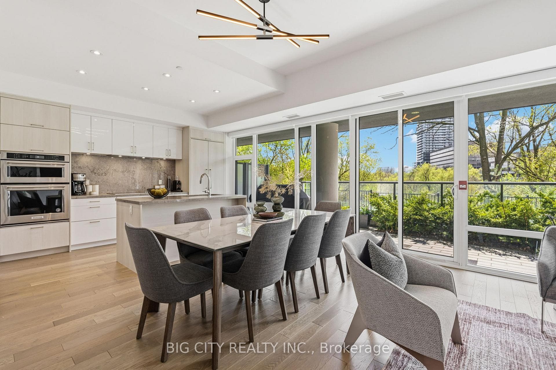 25 Adra Grado Way Unit 123, Toronto C15
