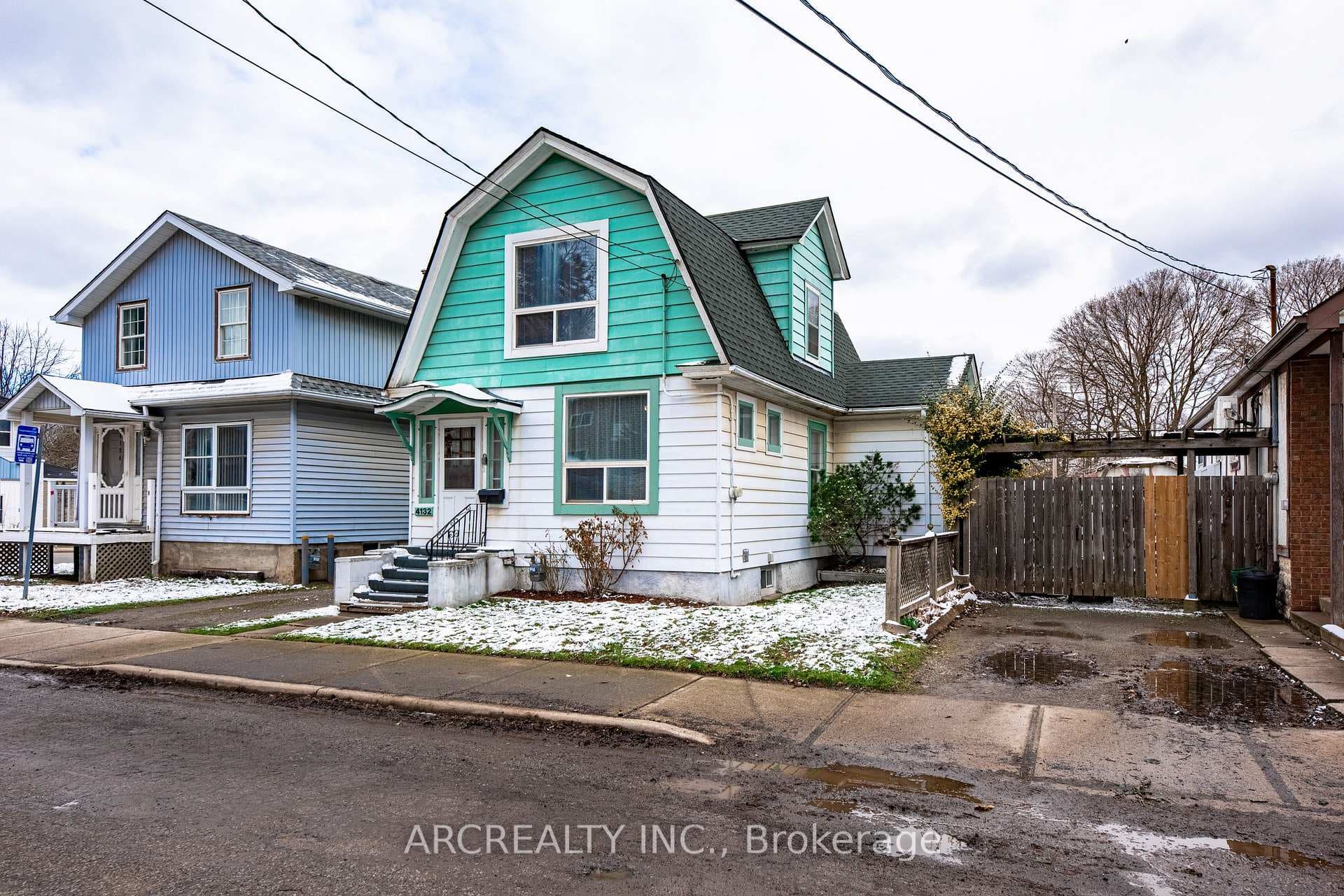 4132 Terrace Avenue, Niagara Falls